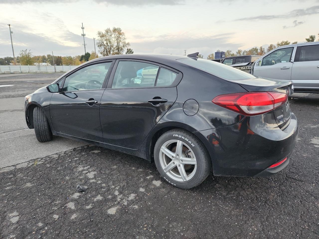 2018 Kia Forte Lx - Image 2