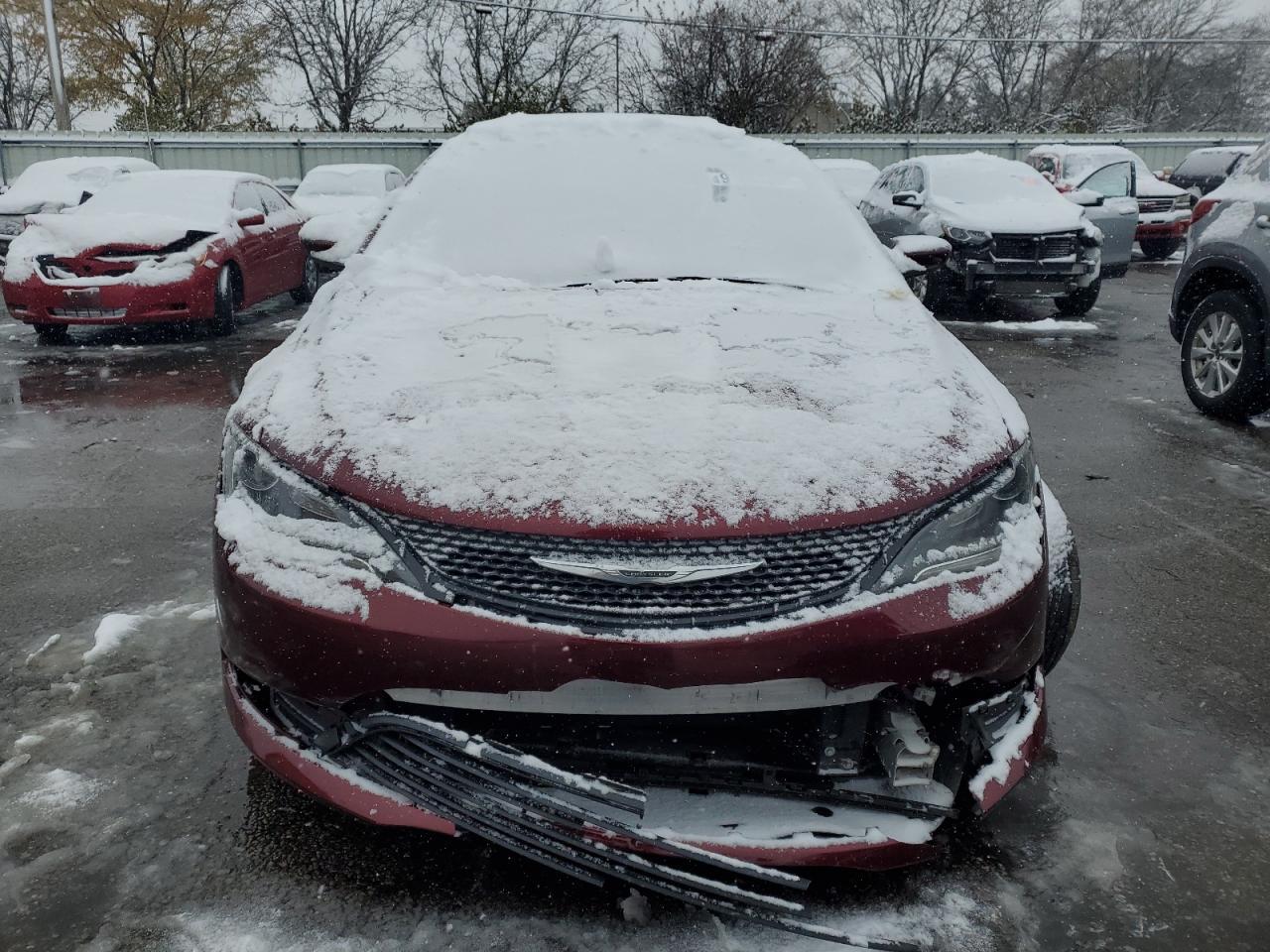 2015 Chrysler 200 Limited - Фото 5