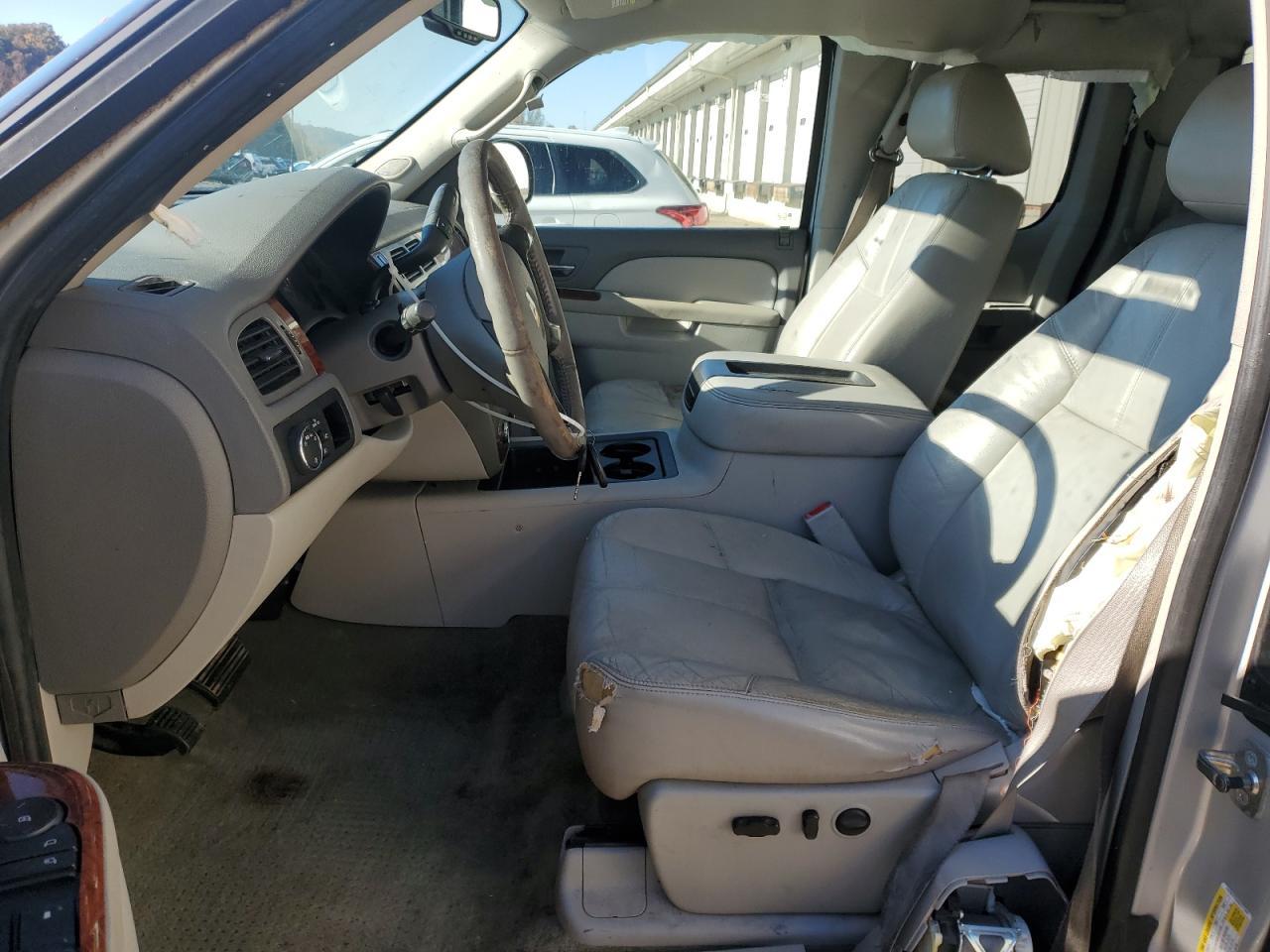 2011 Chevrolet Silverado C1500 Ltz - Image 7