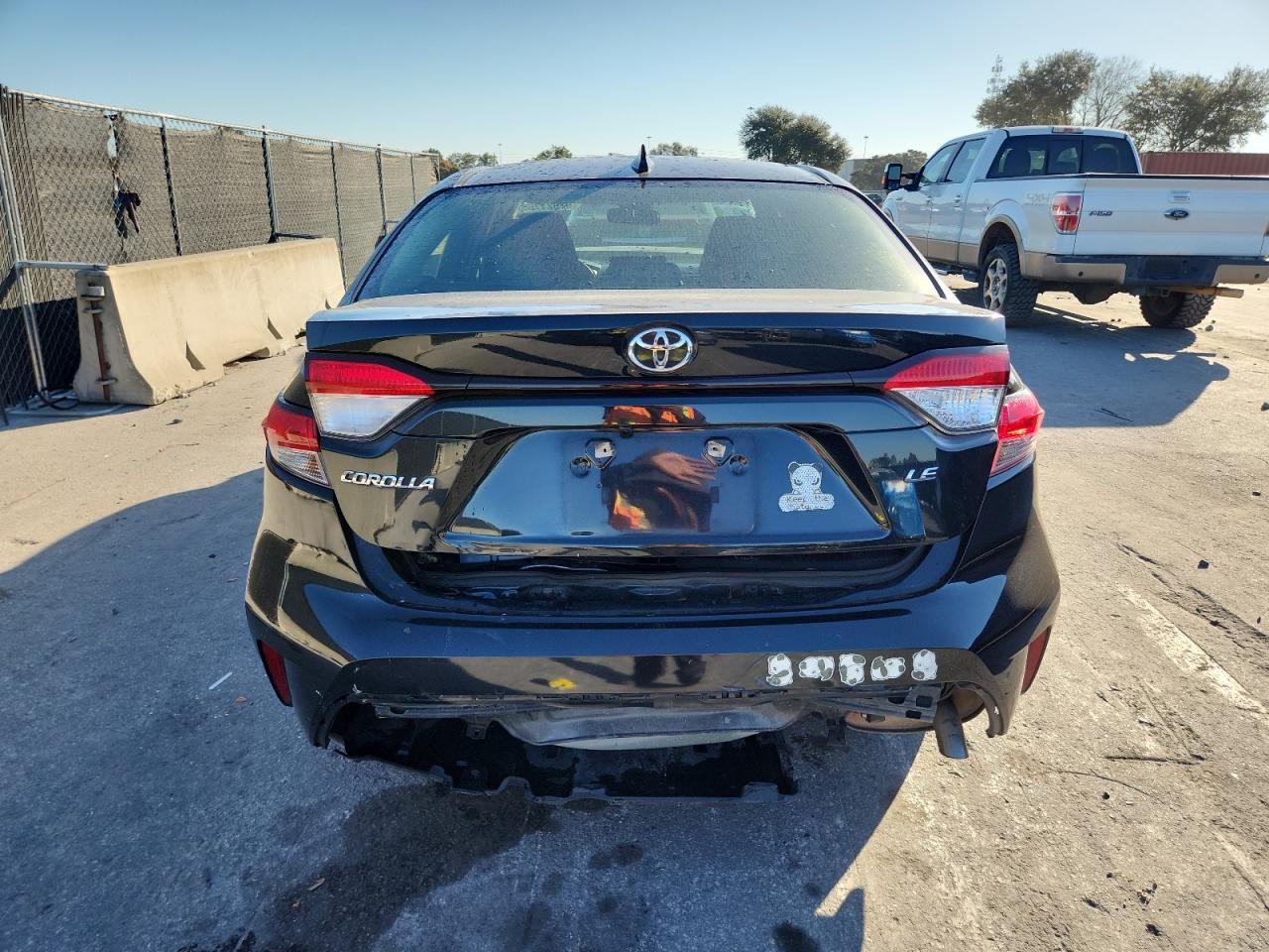 2022 Toyota Corolla Le - Image 6