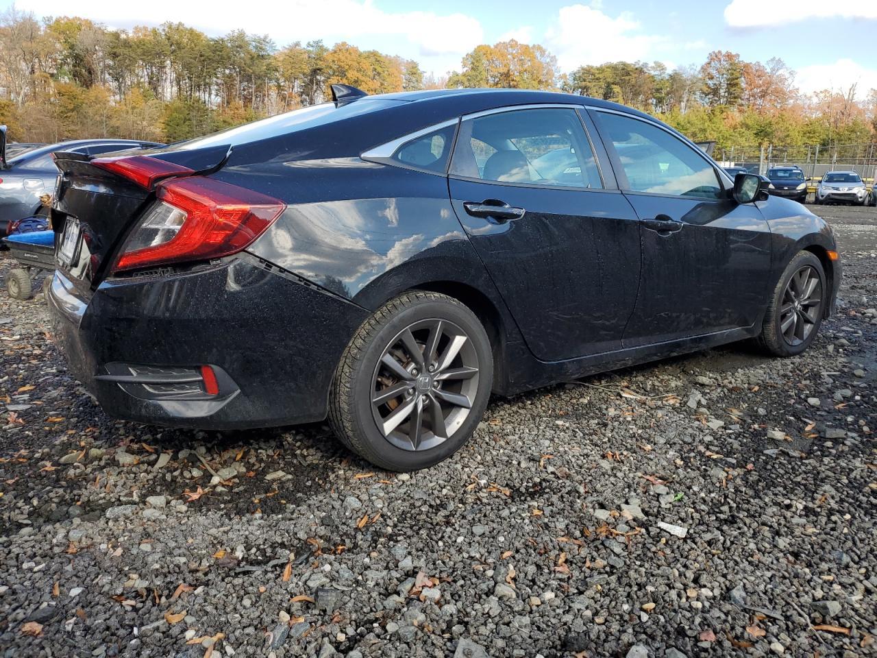 2019 Honda Civic Ex - Image 3