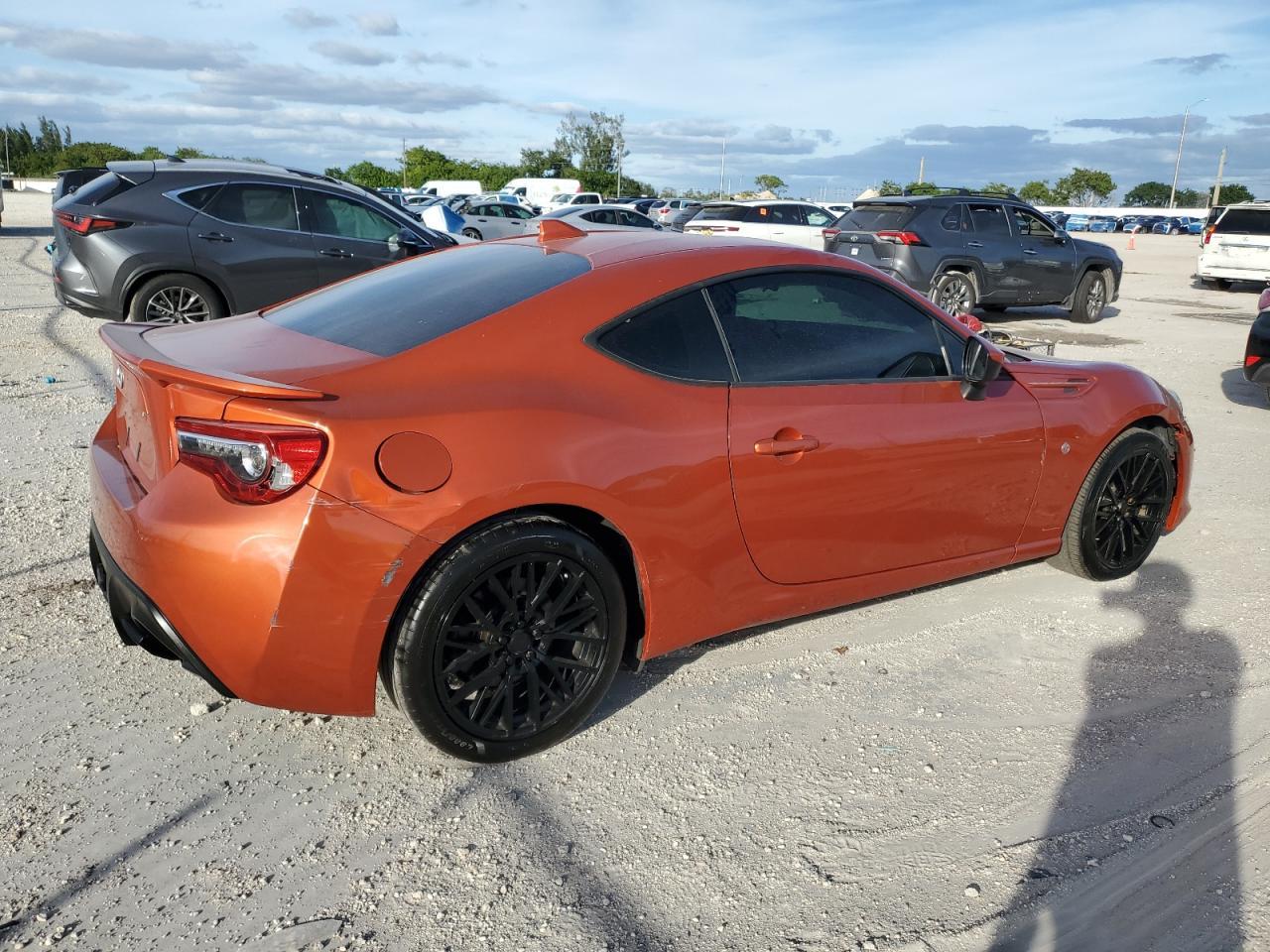 2017 Toyota 86 Base - Image 3