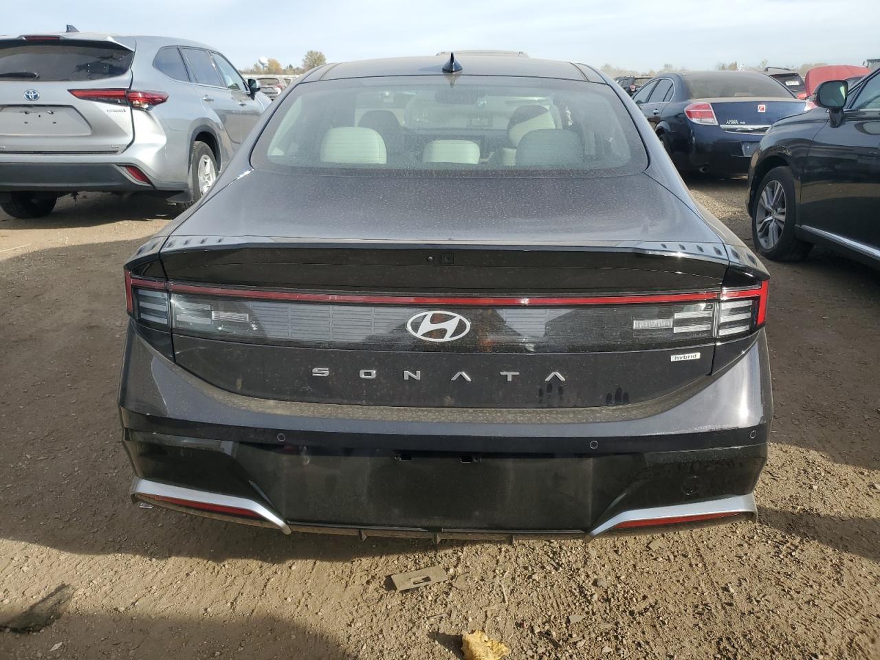 2025 Hyundai Sonata Hybrid - Image 6