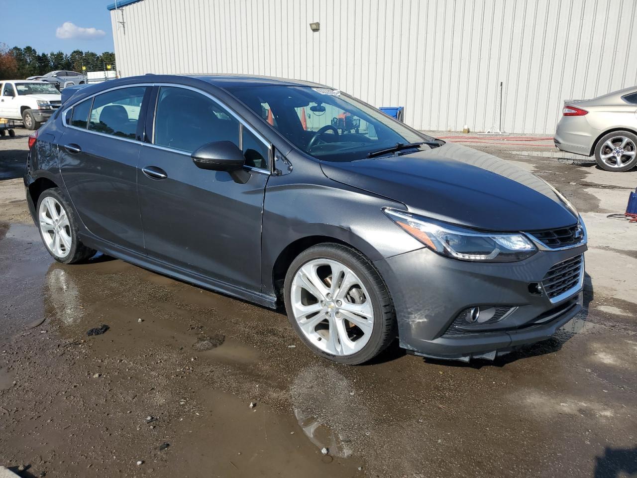 2018 Chevrolet Cruze Premier - Фото 4
