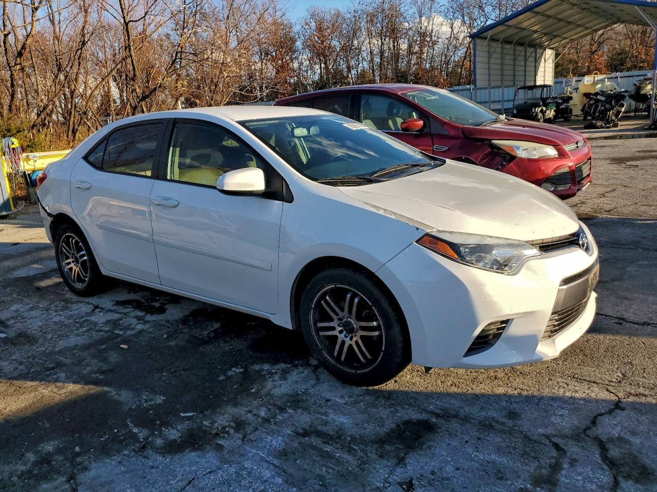 2015 Toyota Corolla L - Image 4