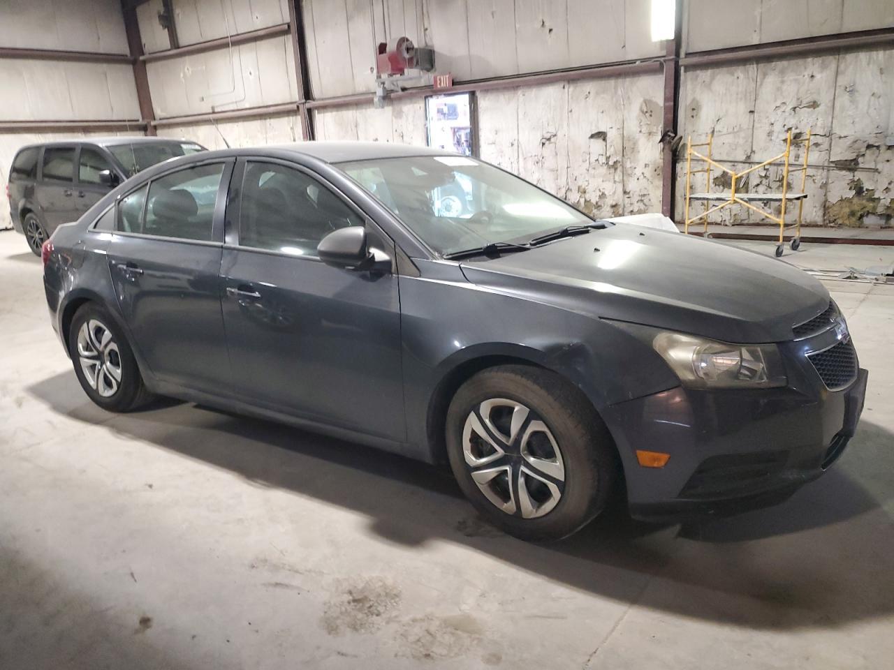 2013 Chevrolet Cruze Ls - Фото 4