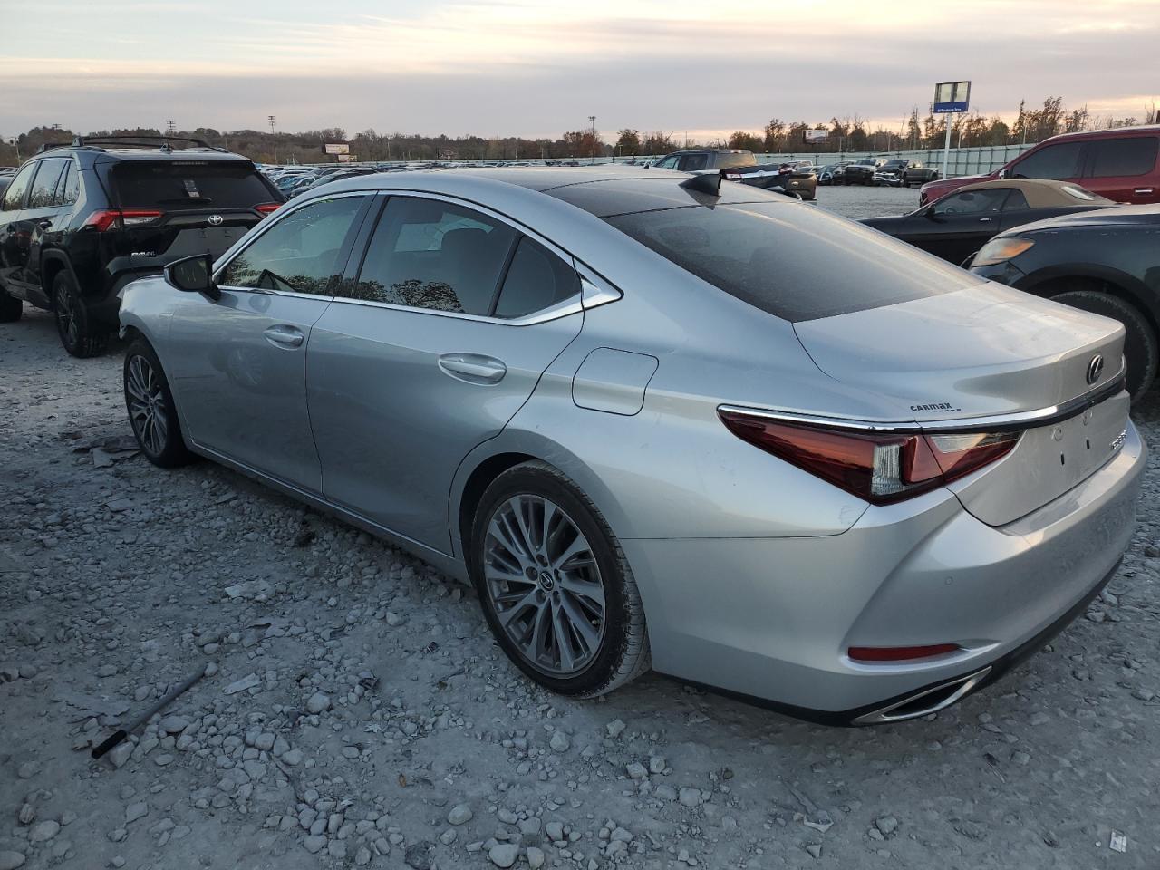 2019 Lexus Es 350 - Фото 2