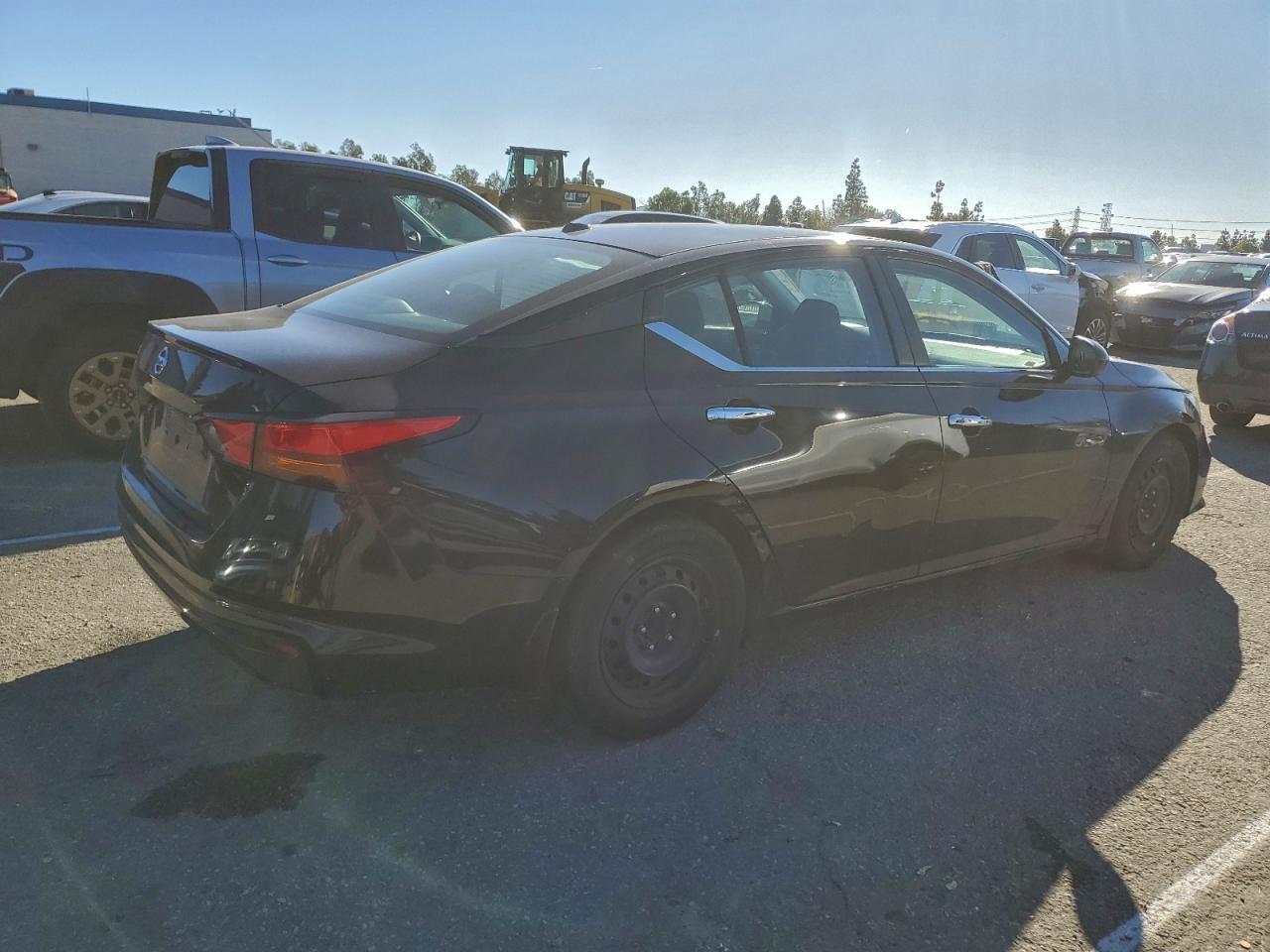 2019 Nissan Altima S - Image 3