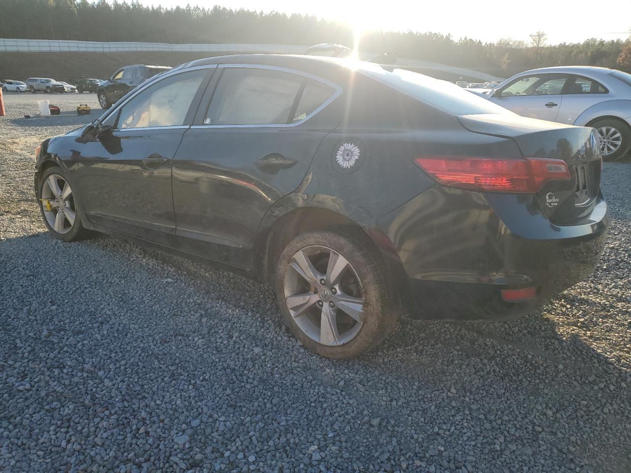 2013 Acura Ilx 20 Premium - Фото 2