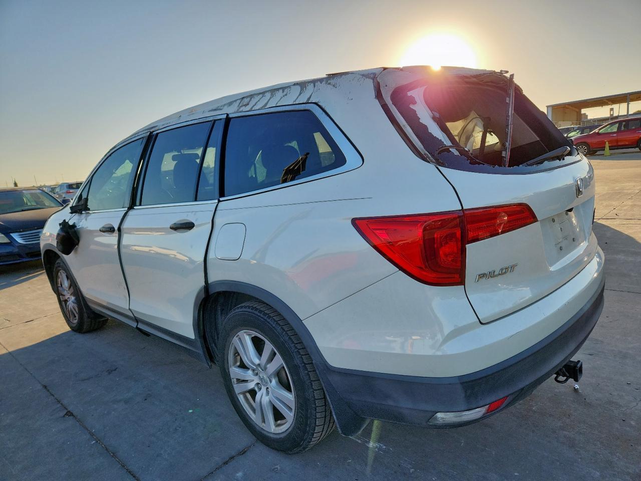 2017 Honda Pilot Lx - Image 2