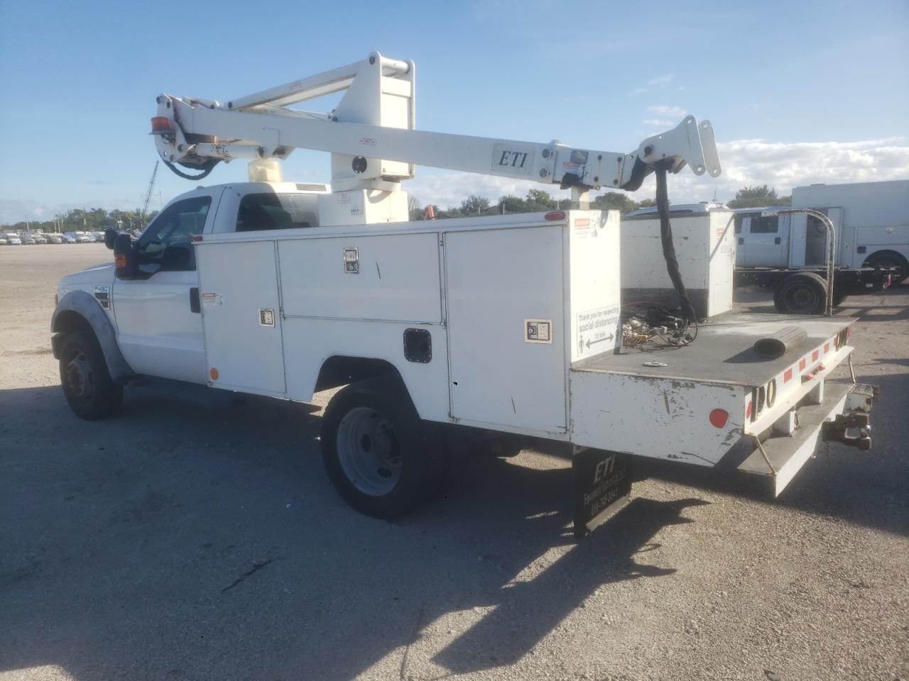 2008 Ford F450 Super Duty - Фото 3