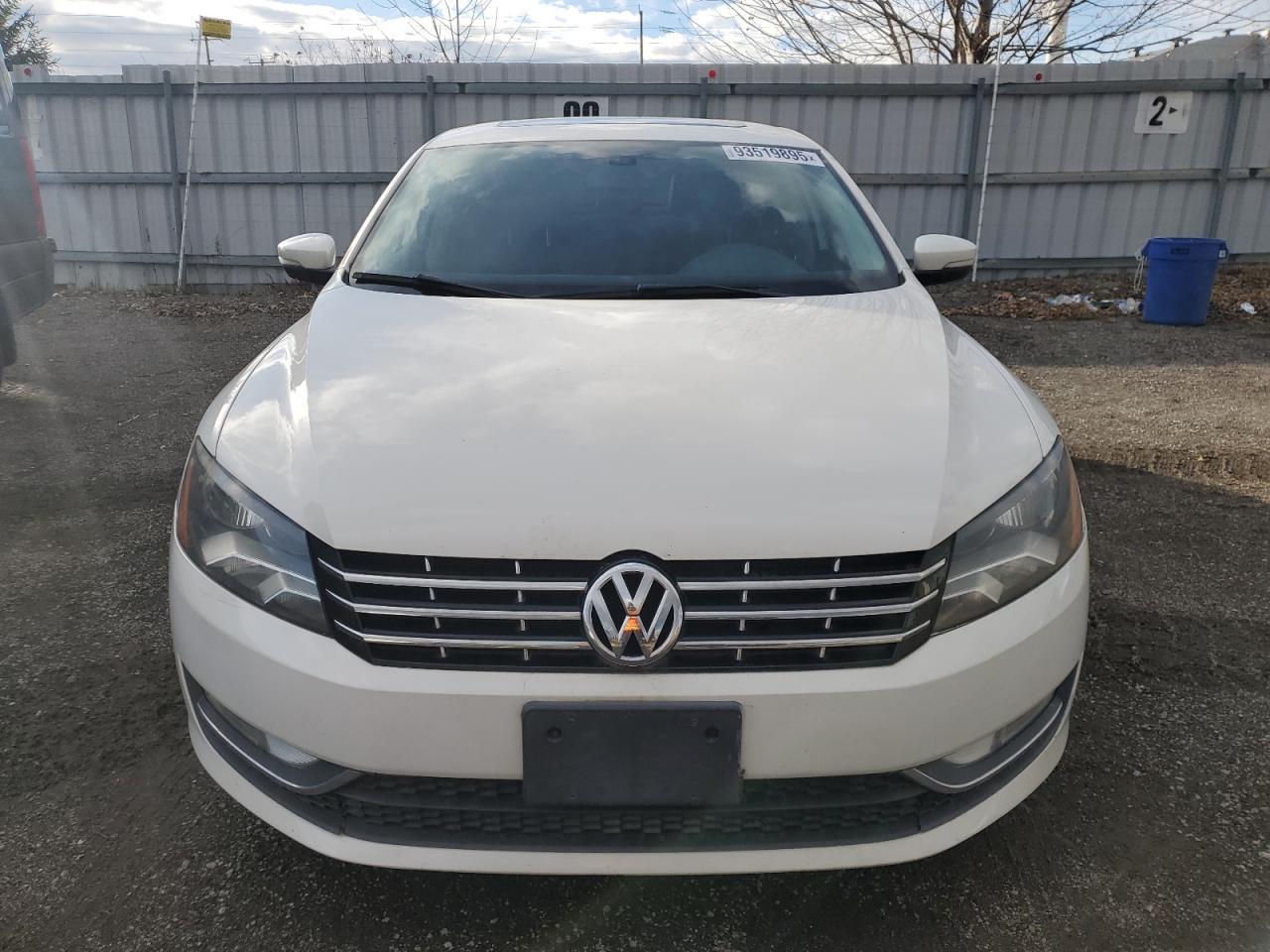 2015 Volkswagen Passat Sel - Фото 5