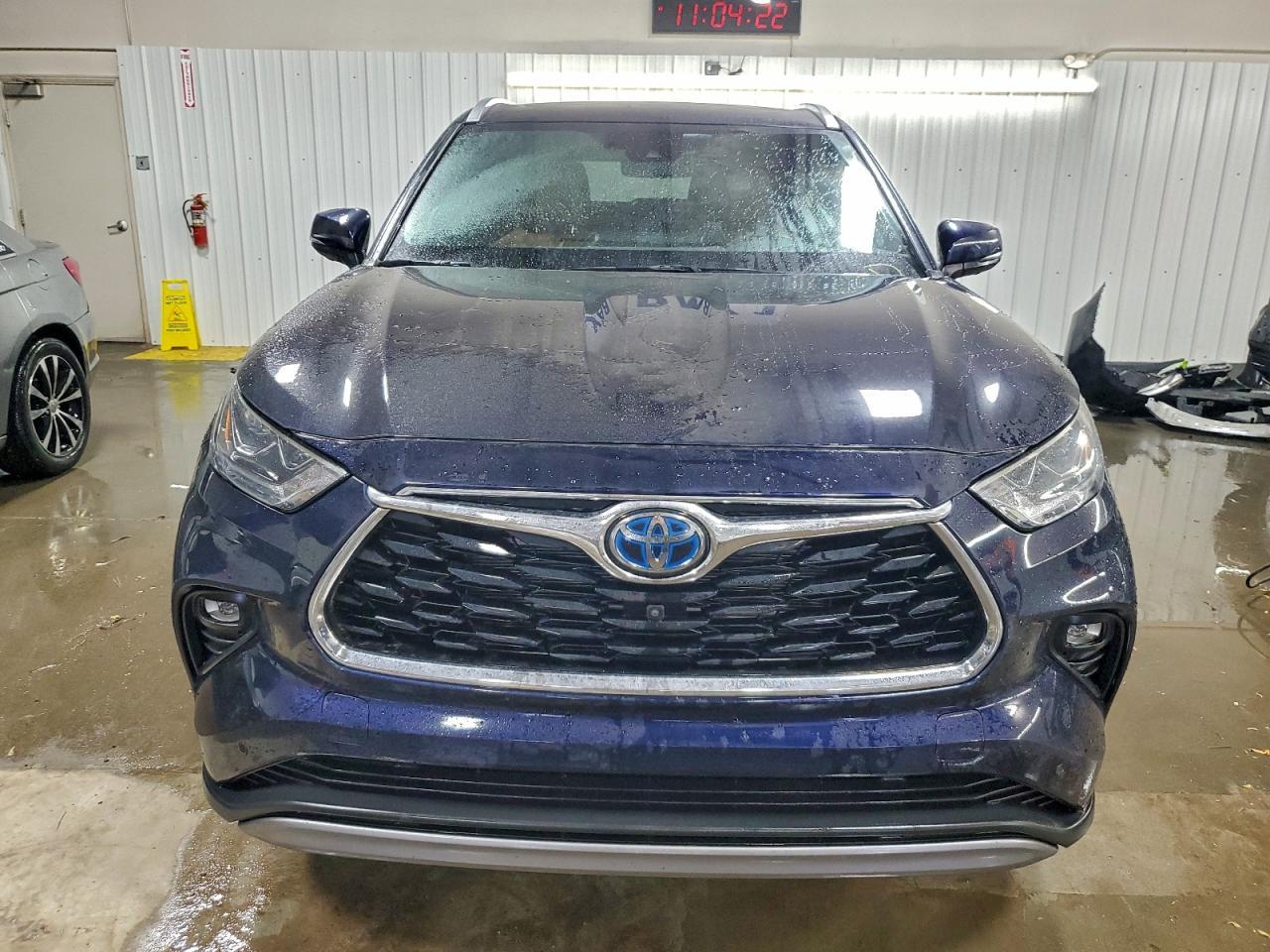 2022 Toyota Highlander Hybrid Platinum - Фото 5