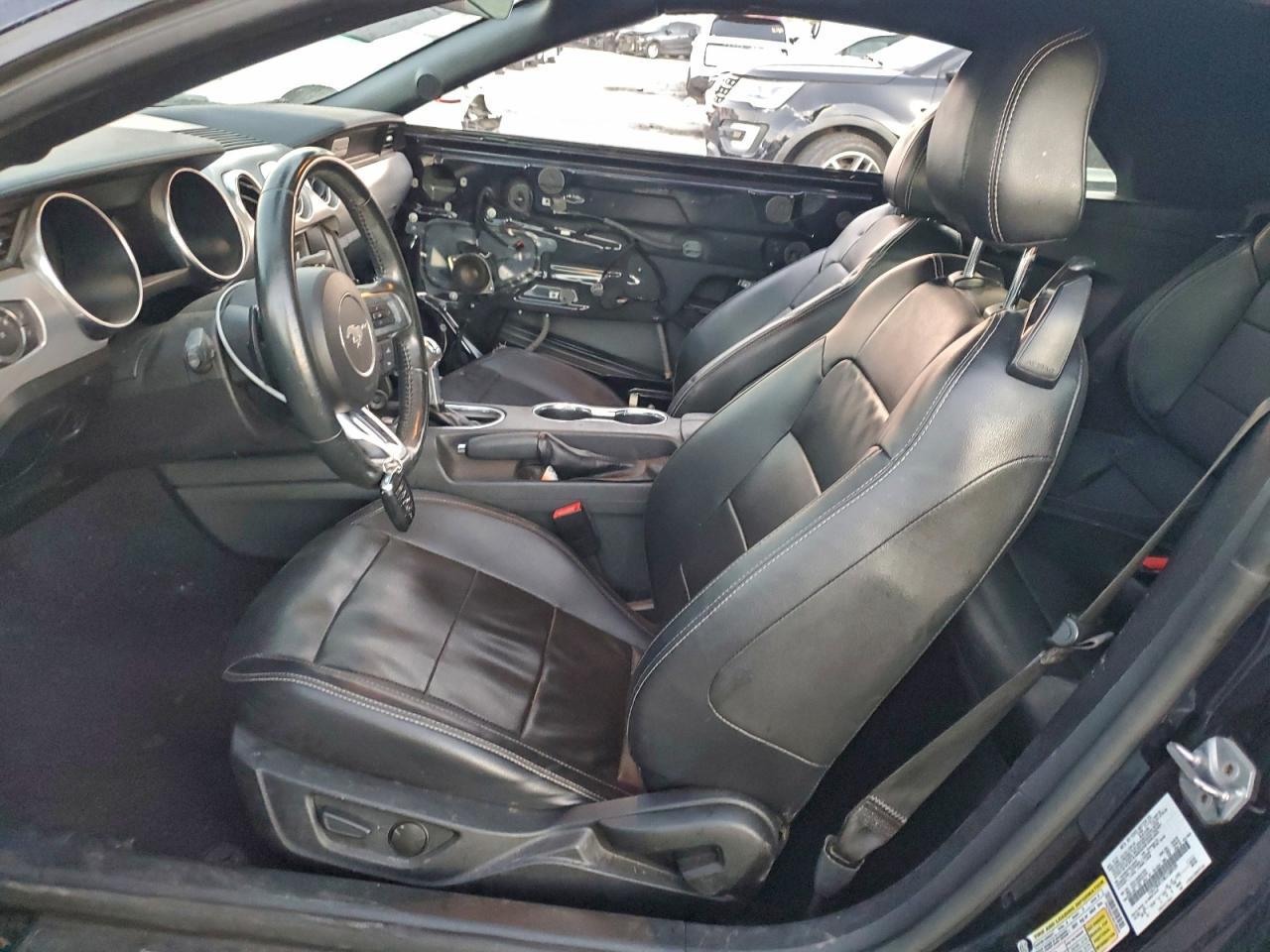 2021 Ford Mustang - Фото 7