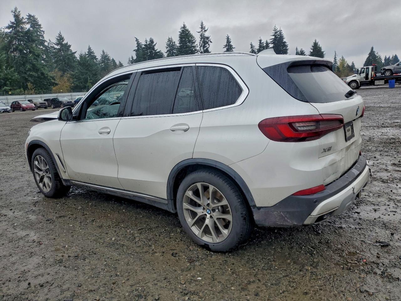 2021 BMW X5 xDrive40I - Image 2