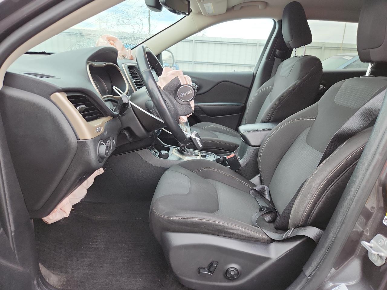 2016 Jeep Cherokee Latitude - Фото 7