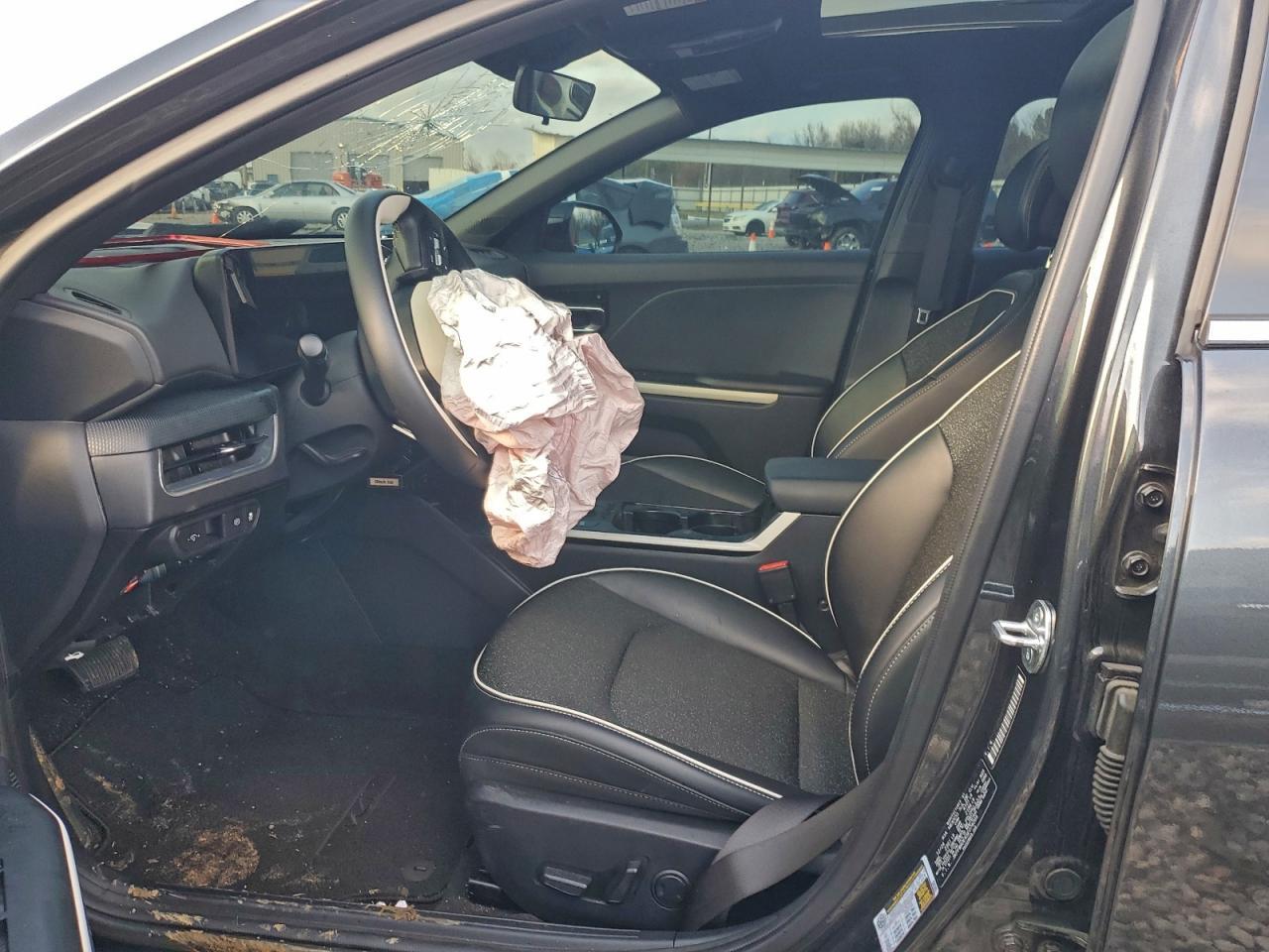 2025 Kia K4 Gt Line - Image 7