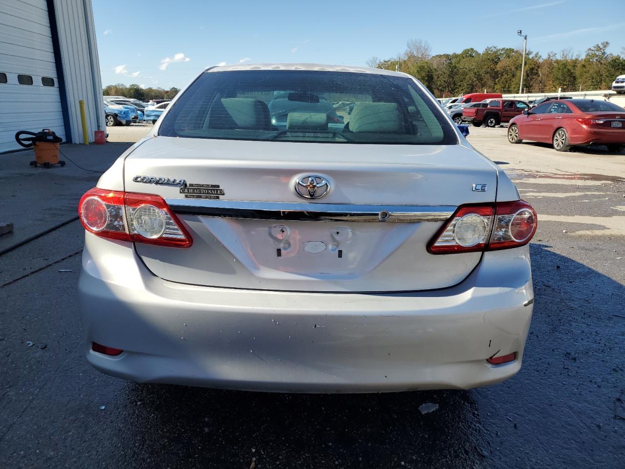 2013 Toyota Corolla Base - Фото 6