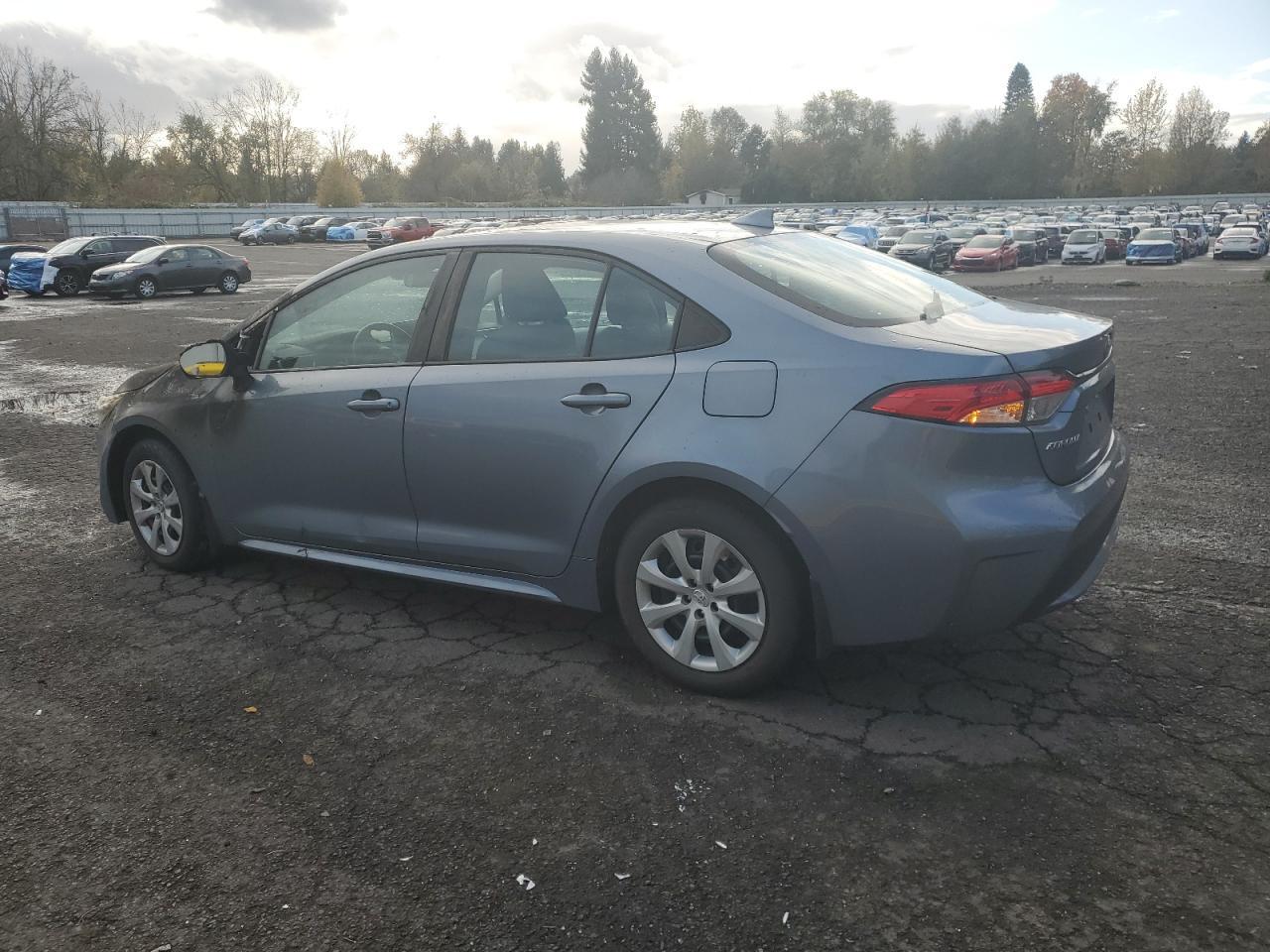 2021 Toyota Corolla Le - Фото 2