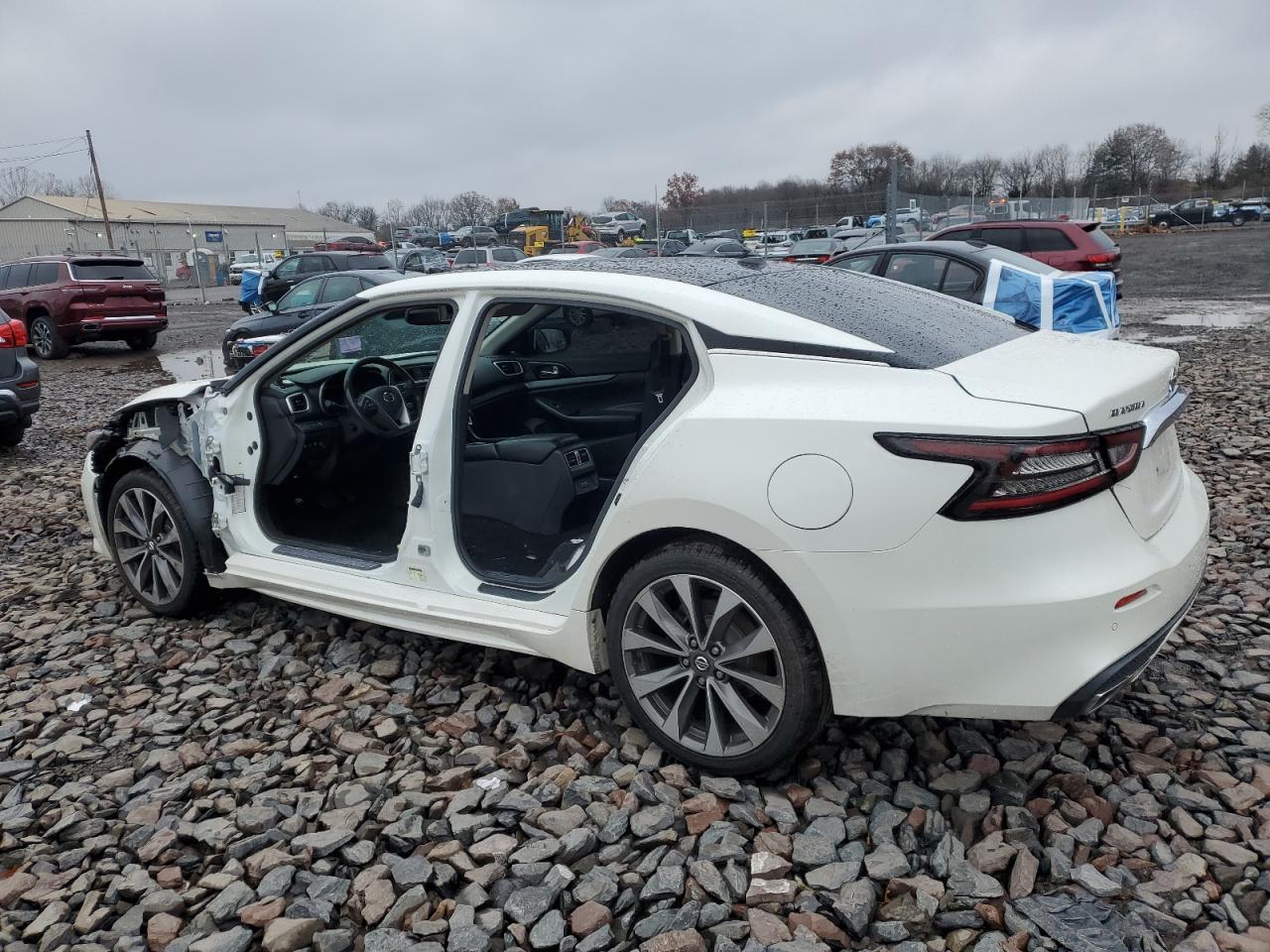 2019 Nissan Maxima S - Image 2