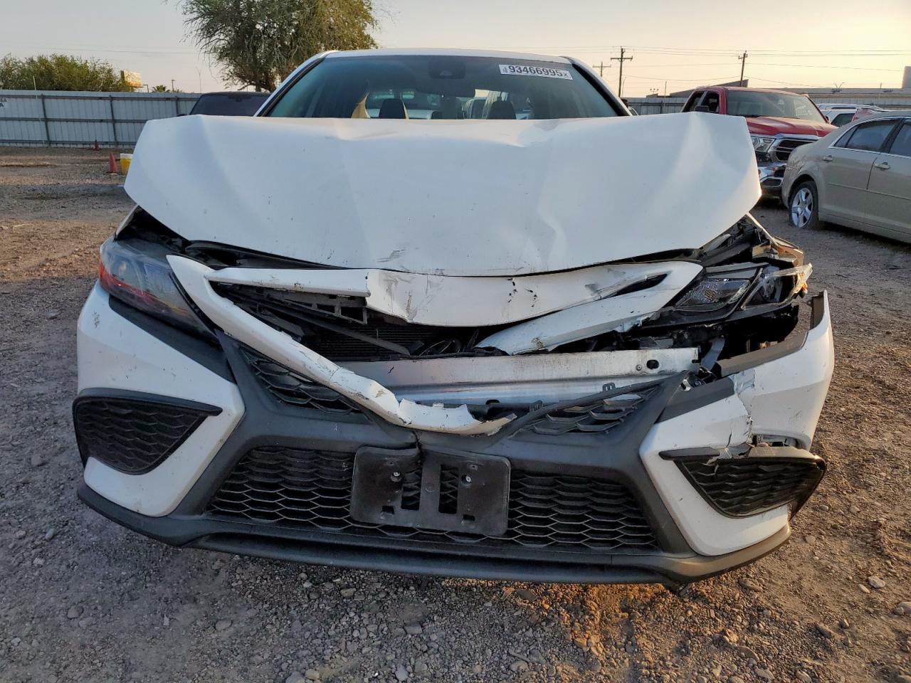 2021 Toyota Camry Se - Image 5