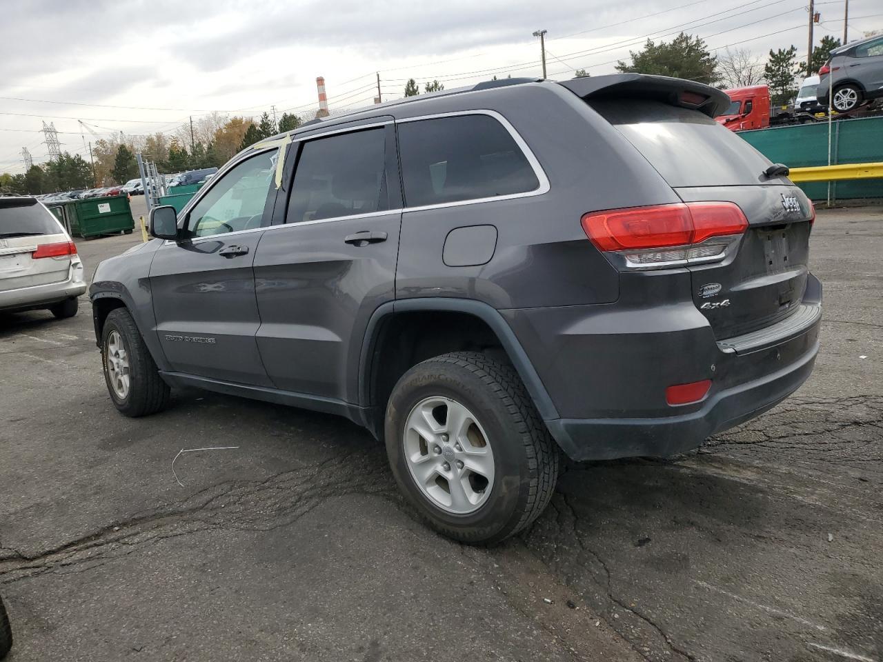 2017 Jeep Grand Cherokee Laredo - Фото 2