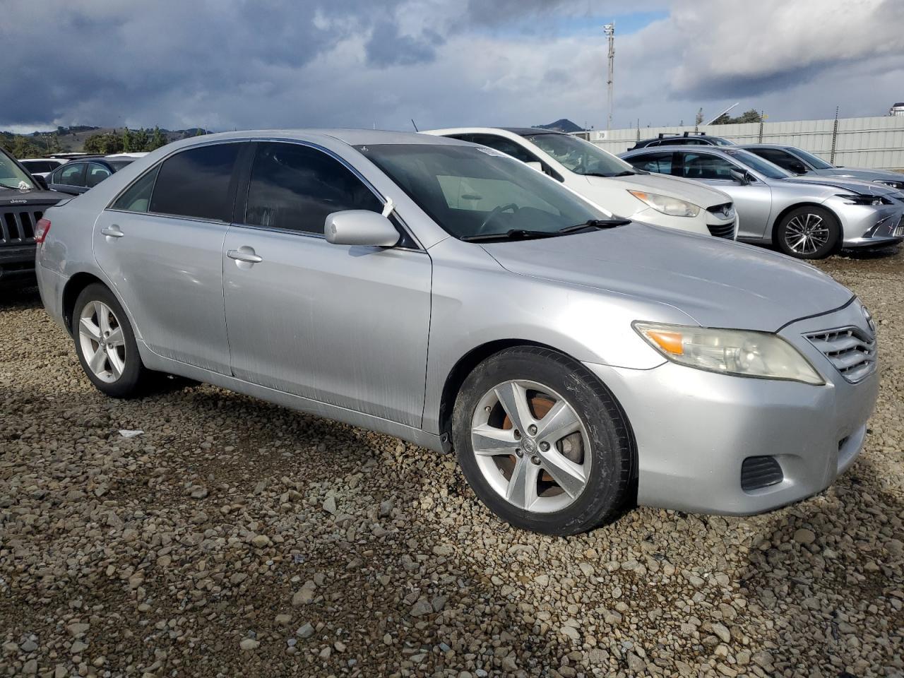 2011 Toyota Camry Base - Фото 4