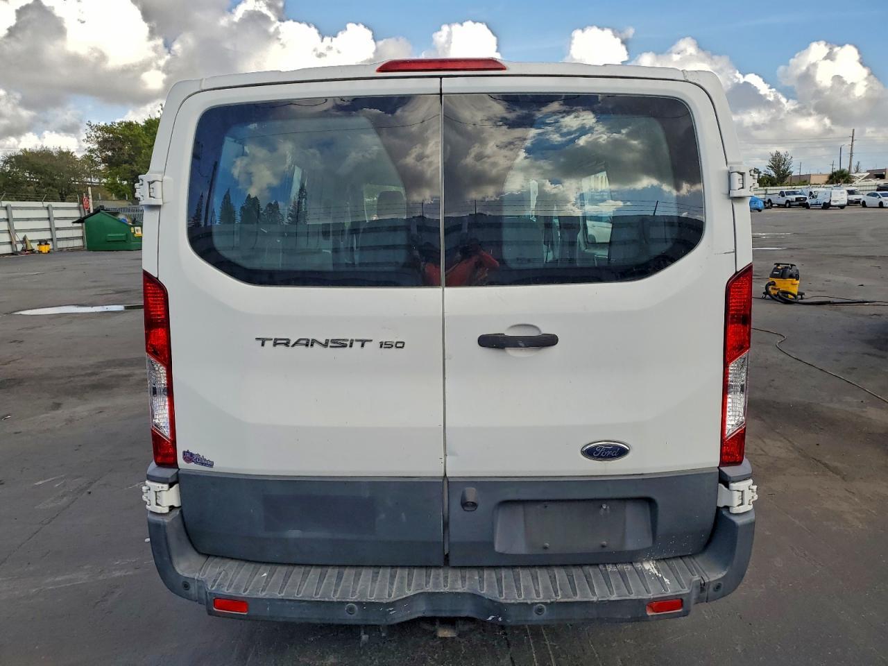 2016 Ford Transit T-150 - Image 6