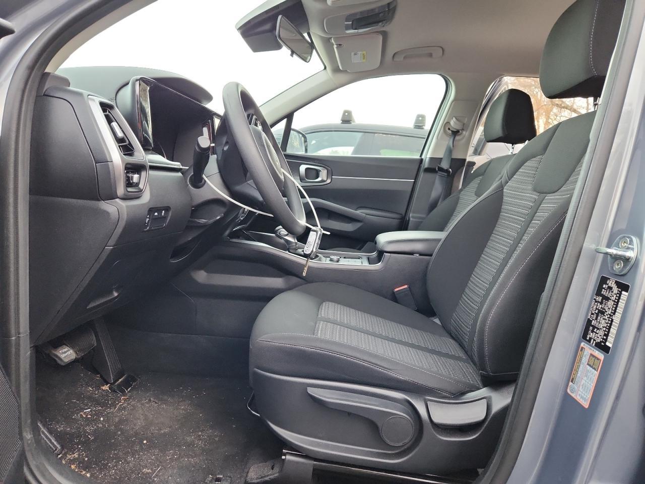 2022 Kia Sorento Lx - Image 7