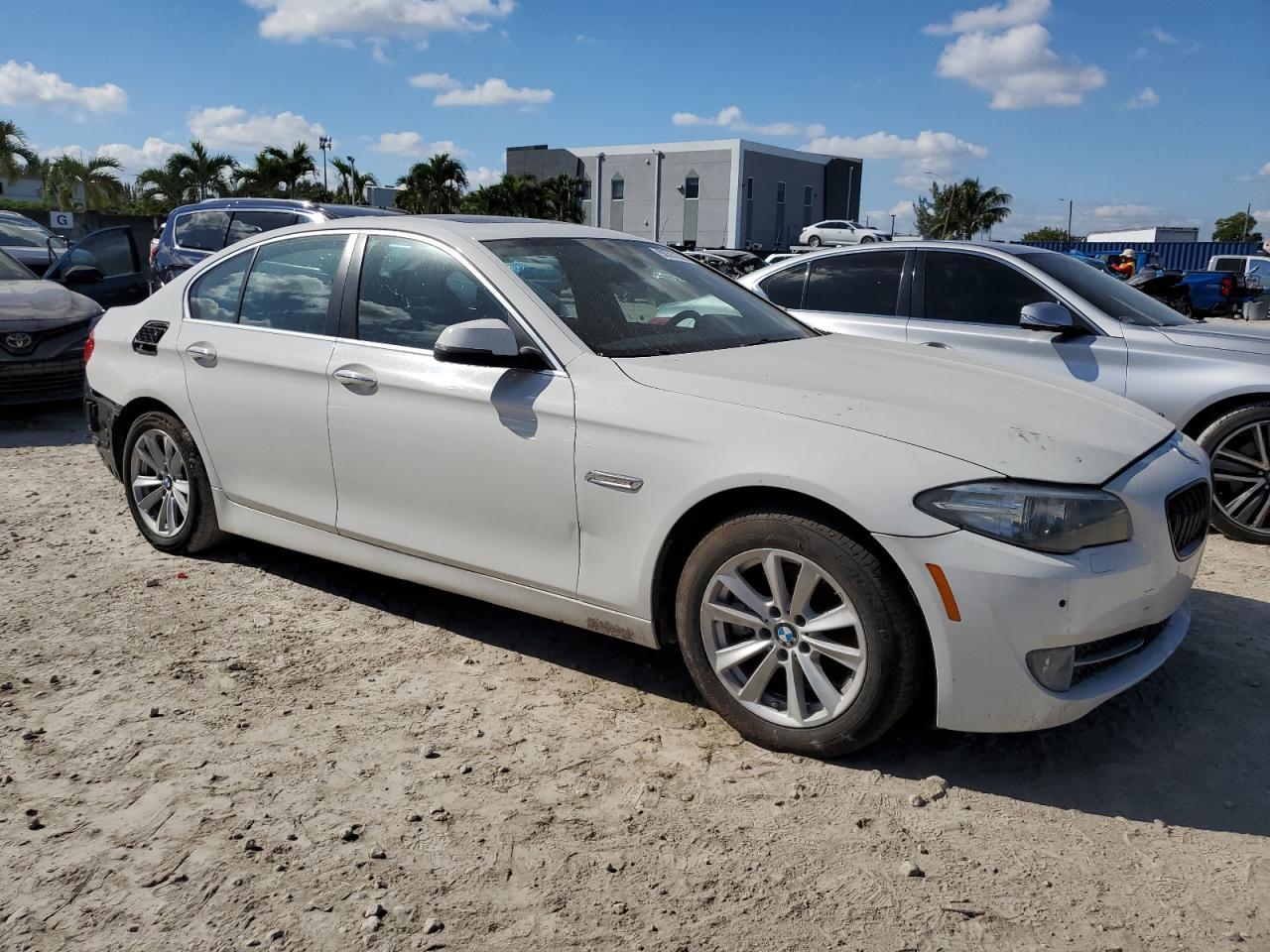 2015 BMW 528 I - Фото 4