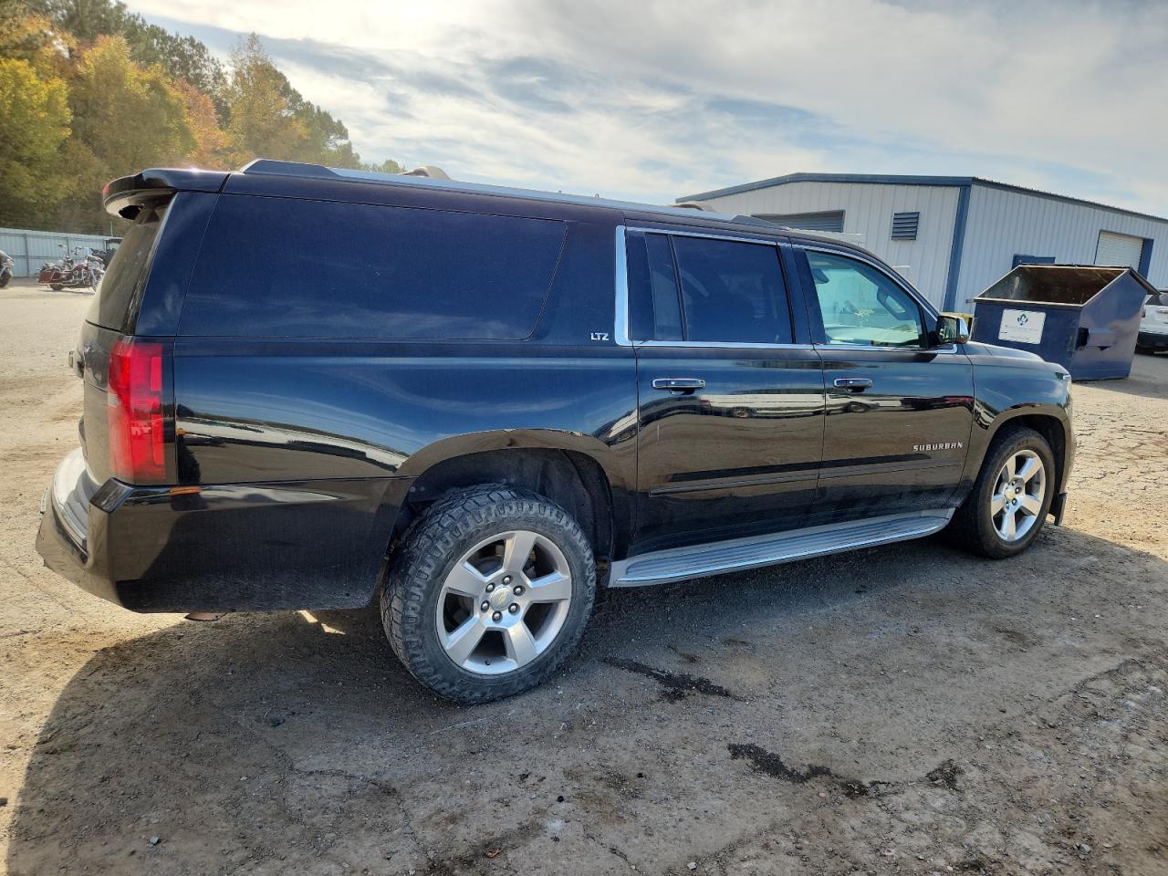 2015 Chevrolet Suburban C1500 Ltz - Фото 3
