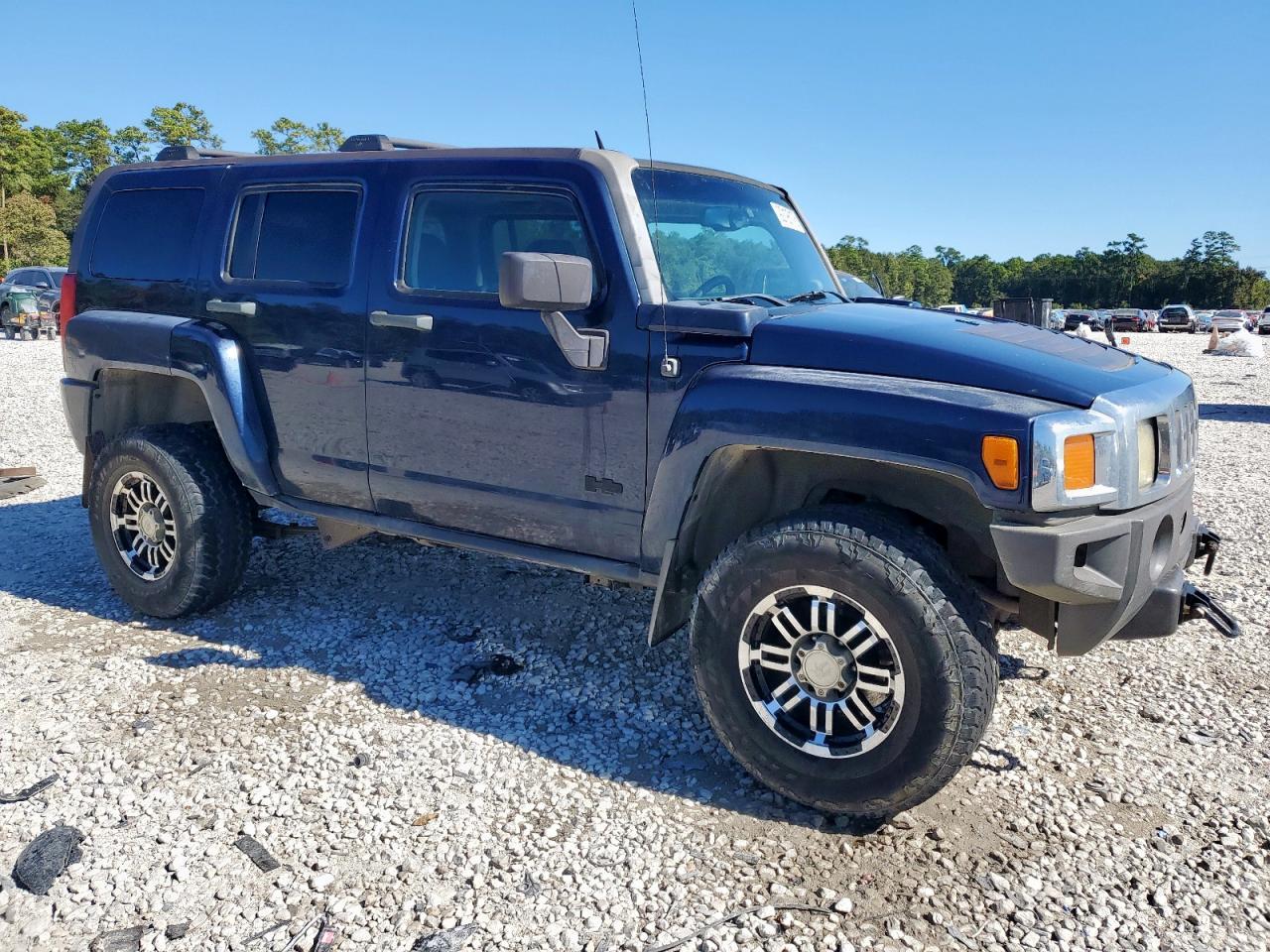 2007 Hummer H3 - Image 4