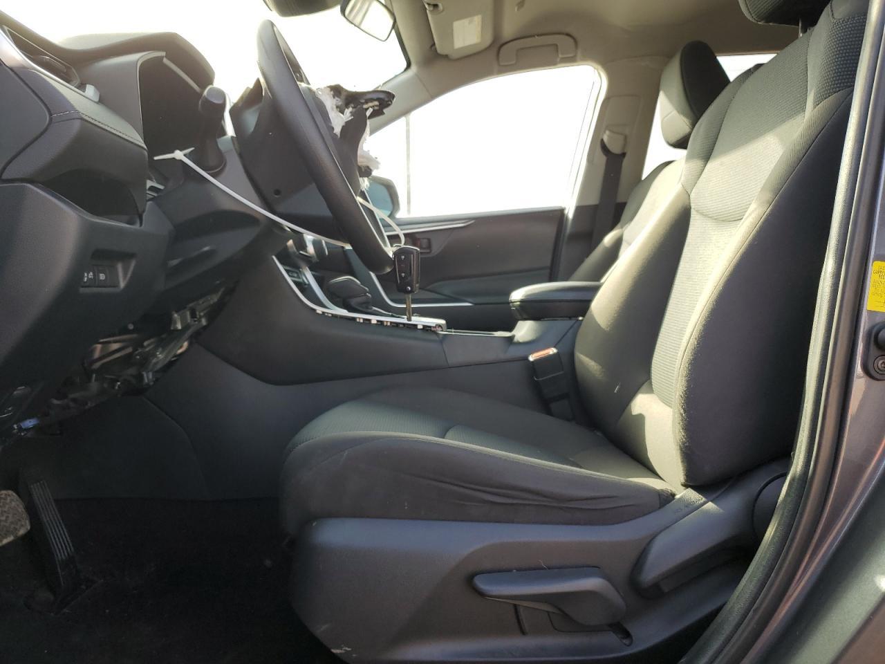 2023 Toyota Rav4 Le - Фото 7