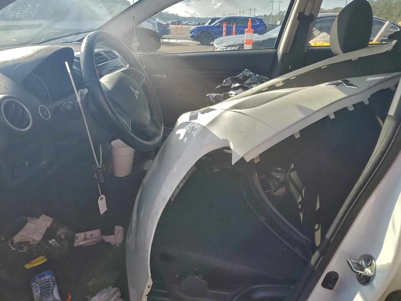 2015 Mitsubishi Mirage Es - Фото 7