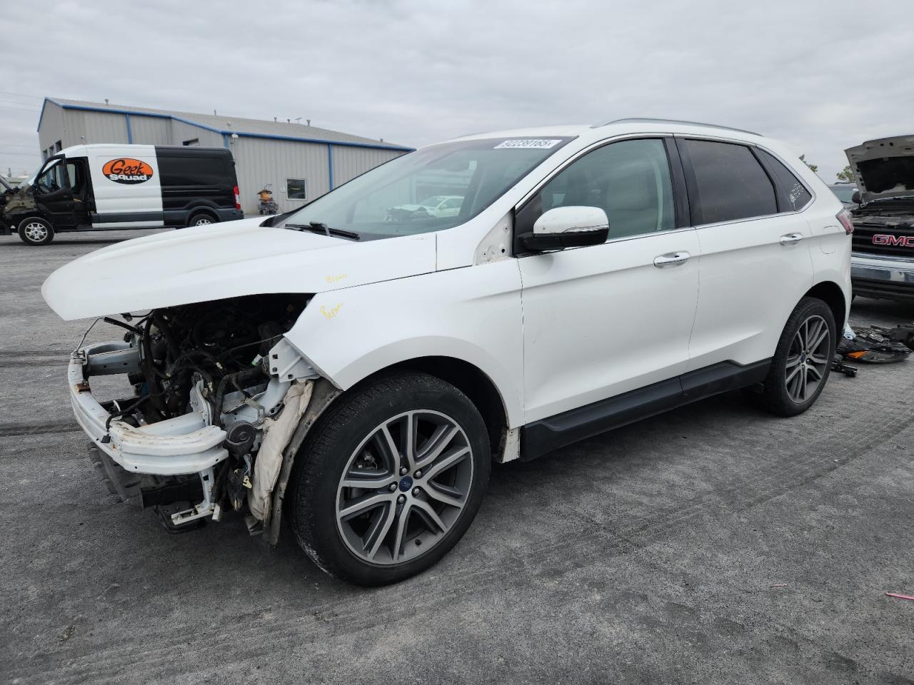 2020 Ford Edge Titanium