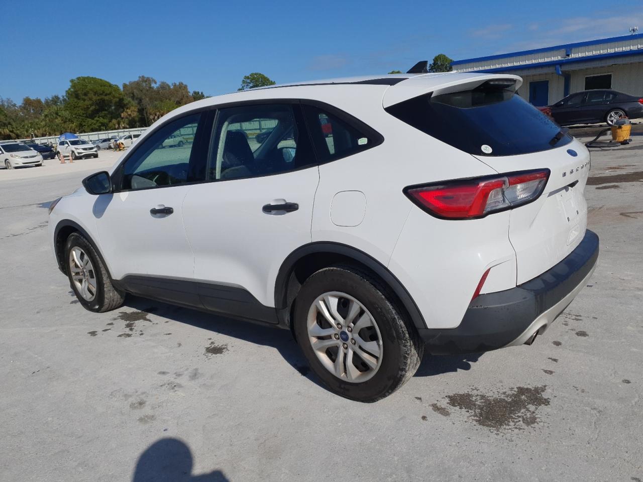 2021 Ford Escape S - Фото 2