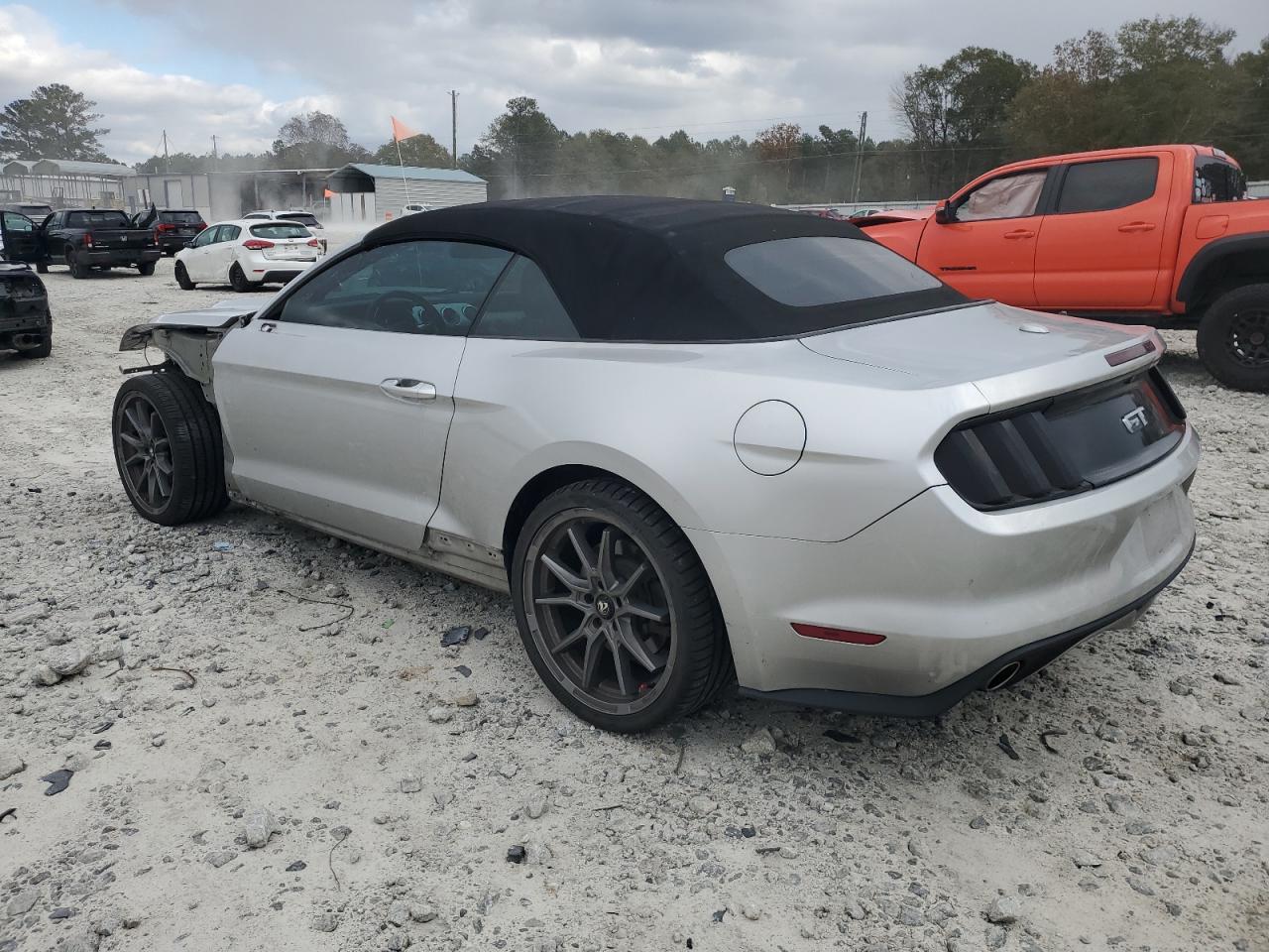 2015 Ford Mustang Gt - Фото 2