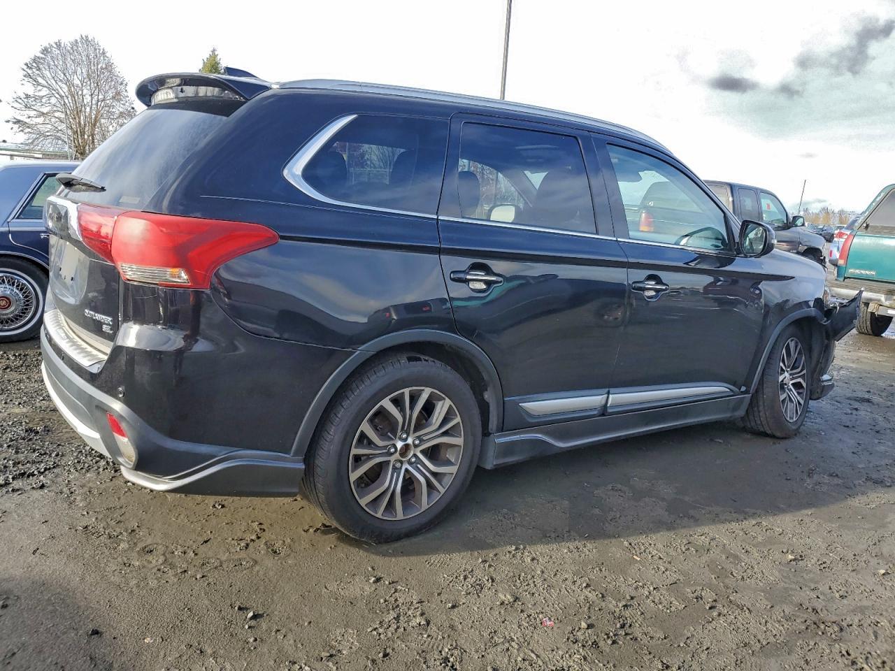 2017 Mitsubishi Outlander Se - Фото 3