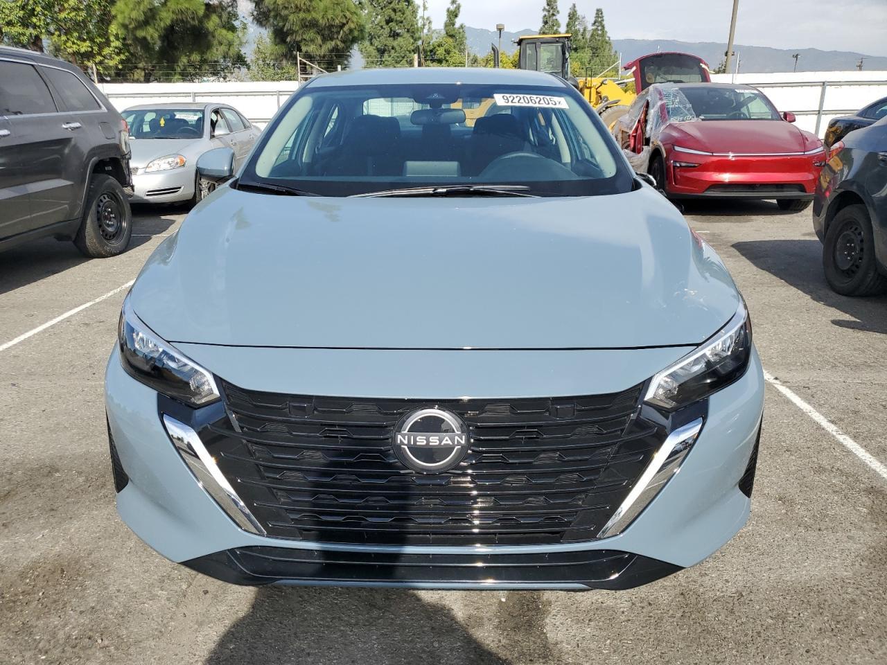 2025 Nissan Sentra Sv - Фото 5