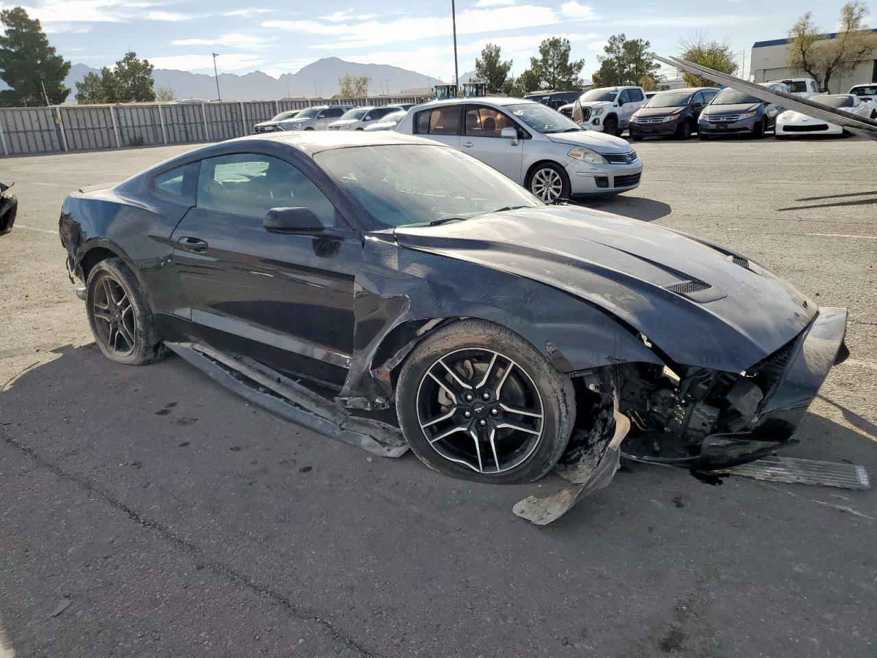 2023 Ford Mustang - Фото 4