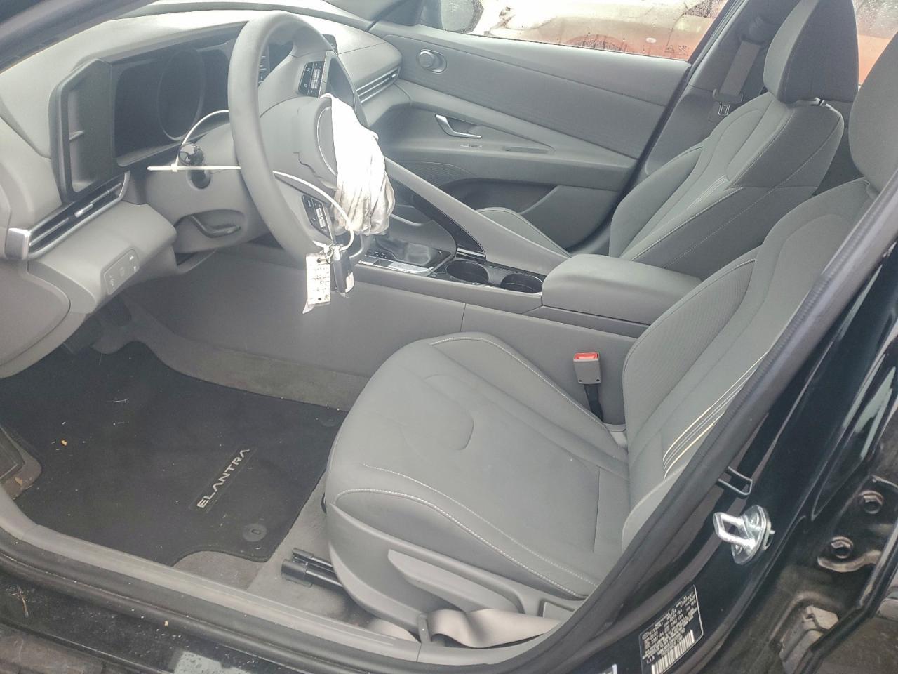 2023 Hyundai Elantra Blue - Фото 7