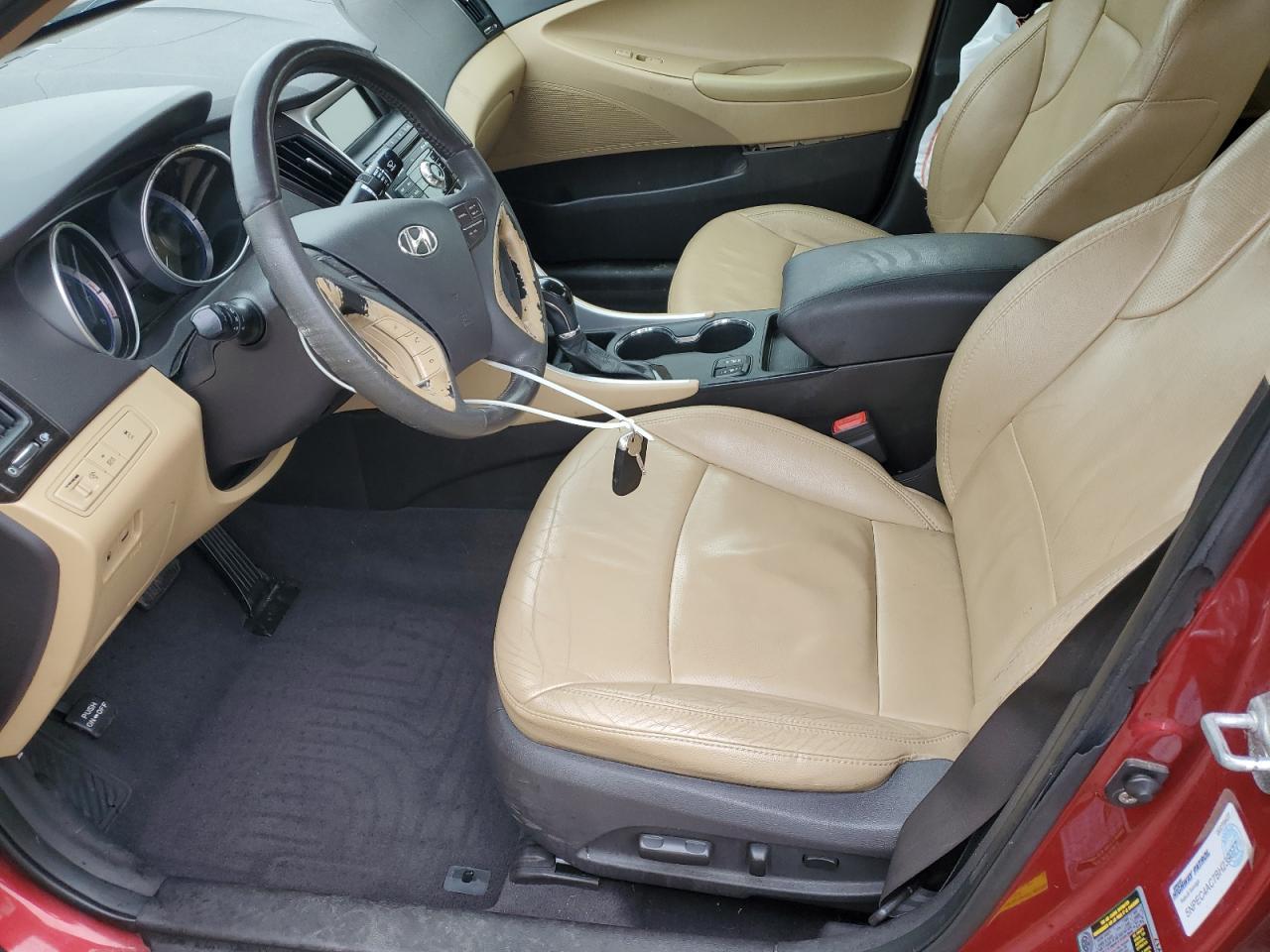 2011 Hyundai Sonata - Image 7