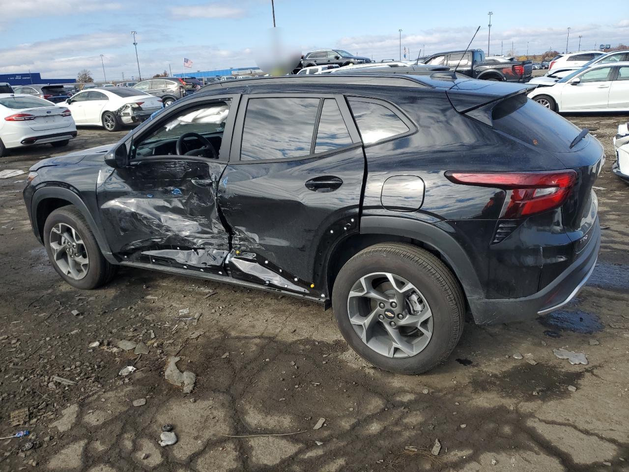 2025 Chevrolet Trax 1Lt - Фото 2