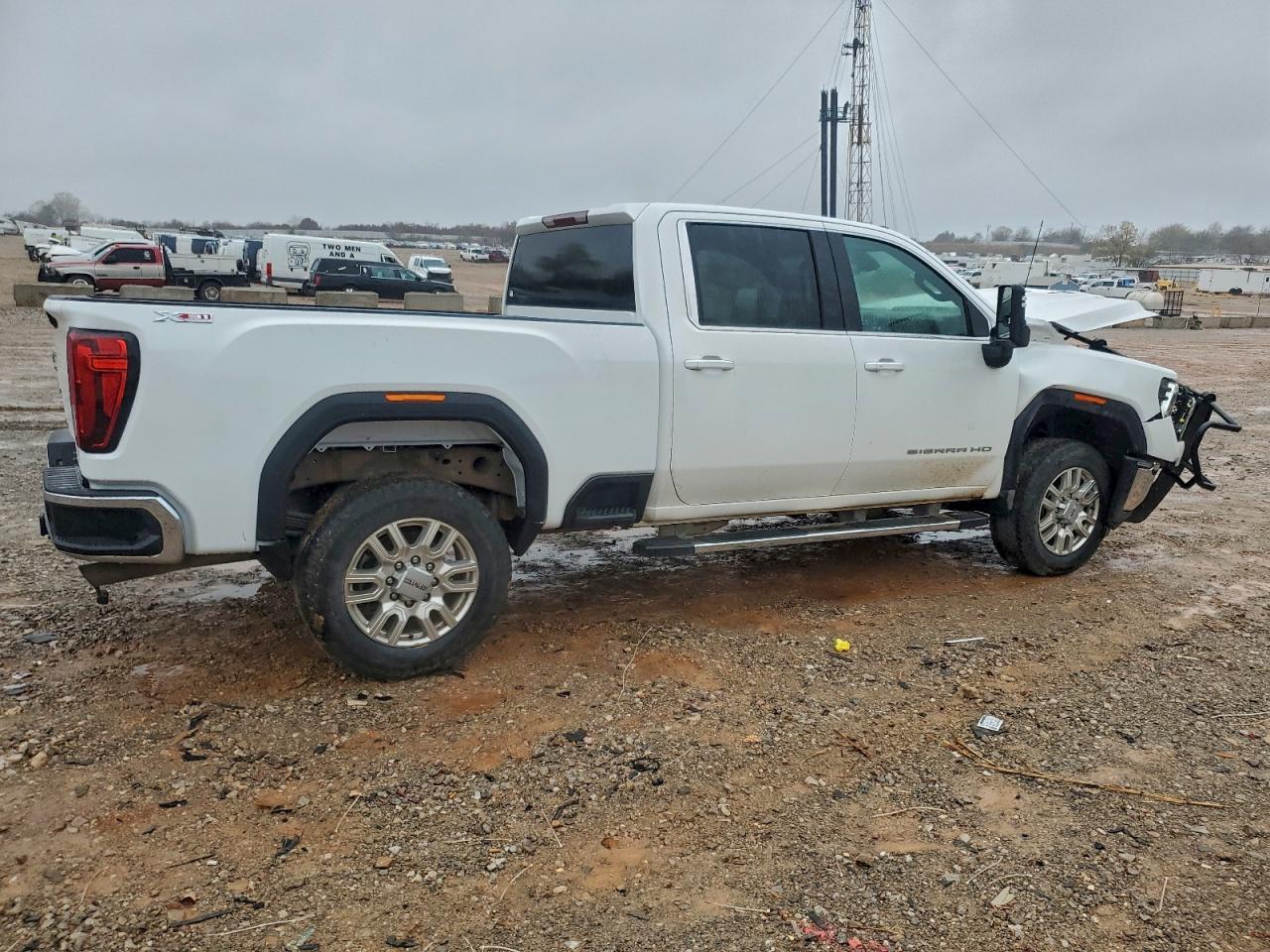 2024 GMC Sierra K2500 Sle - Image 3