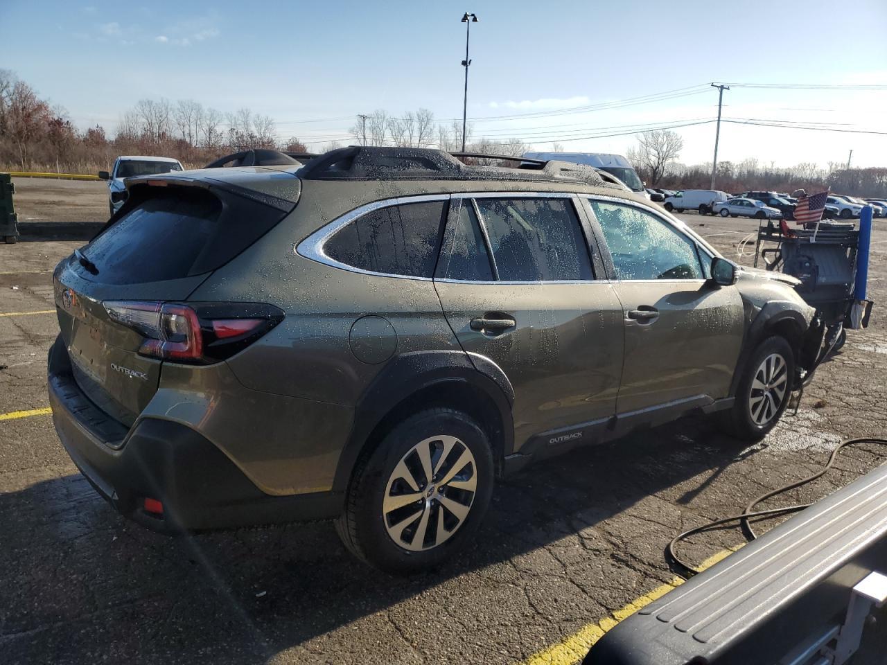 2025 Subaru Outback Premium - Image 3