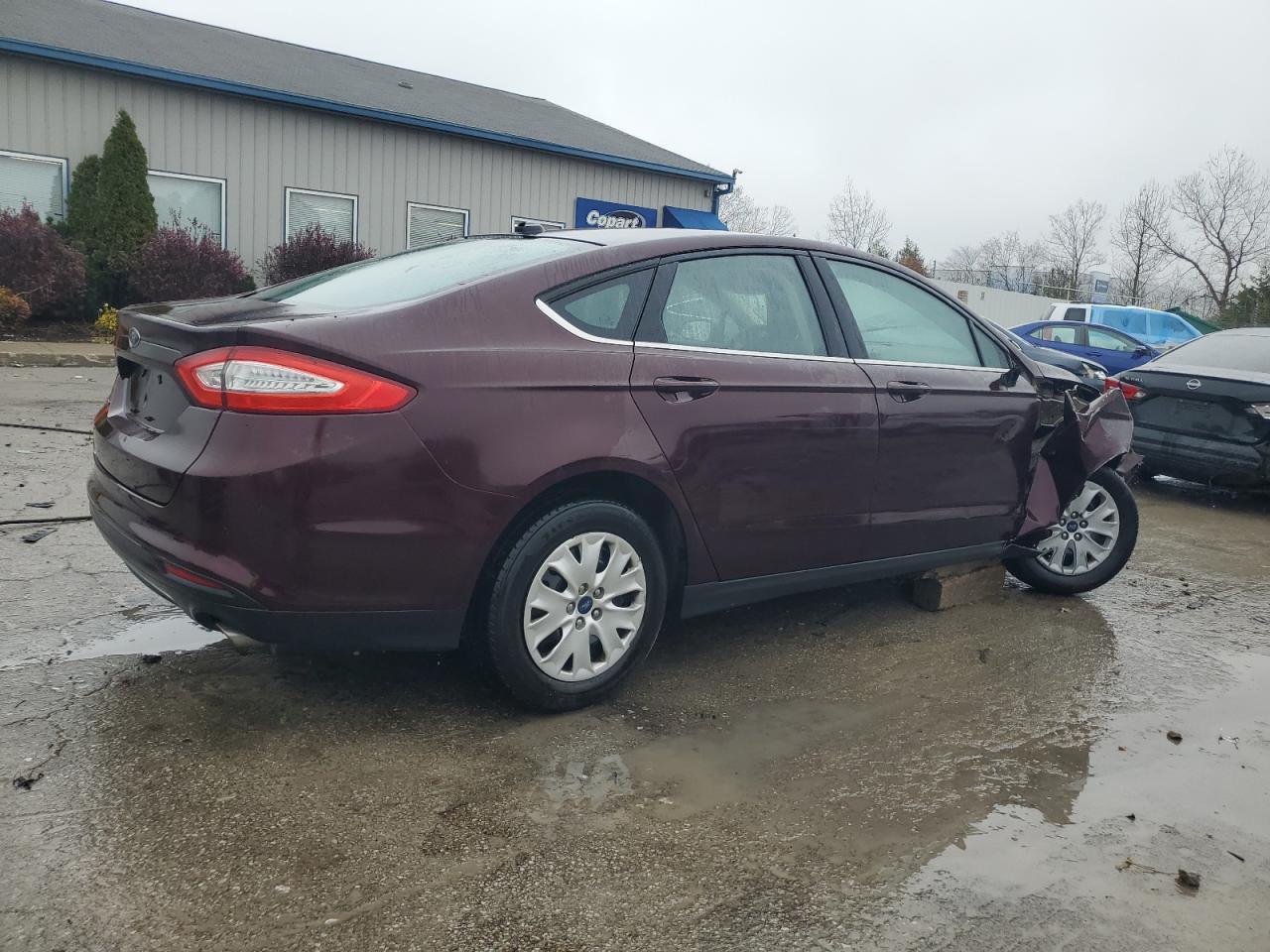 2013 Ford Fusion S - Фото 3