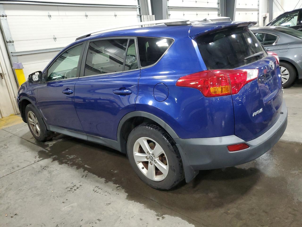 2015 Toyota Rav4 Xle - Фото 2