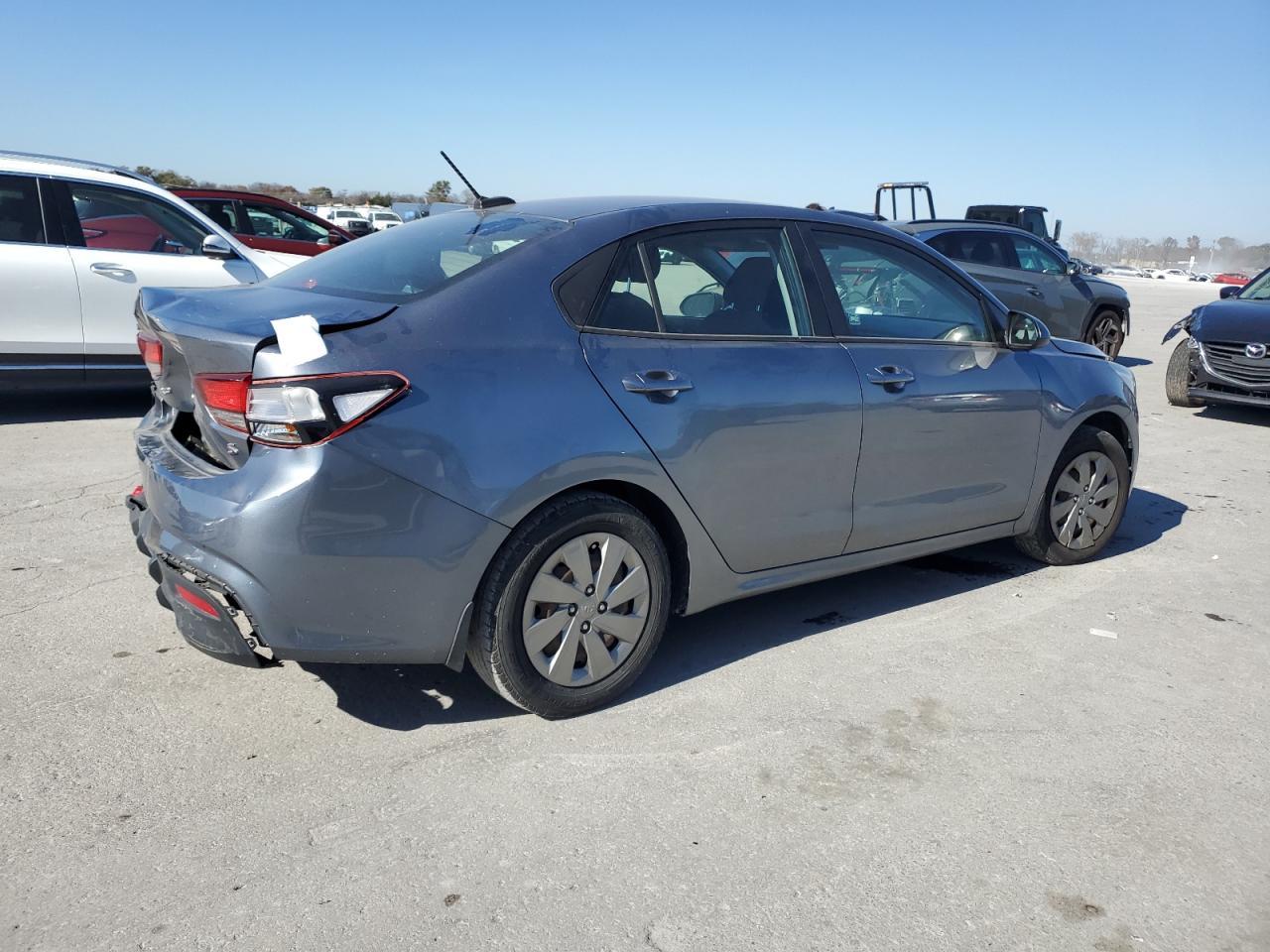 2020 Kia Rio Lx - Фото 3