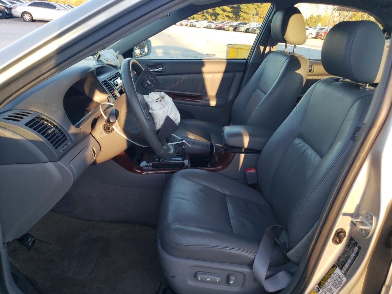 2005 Toyota Camry Le - Image 7