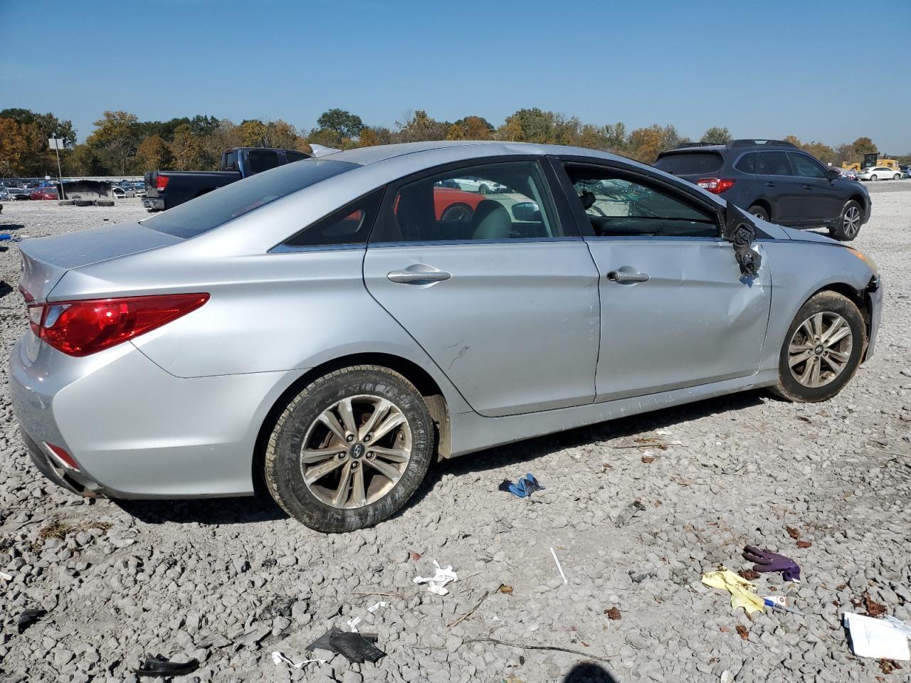 2014 Hyundai Sonata Gls - Image 3